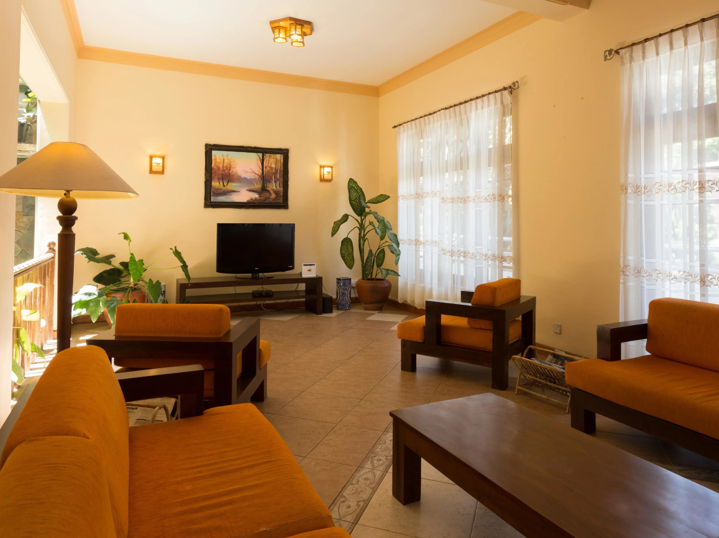 Отель Oak Ray Serene Garden Hotel