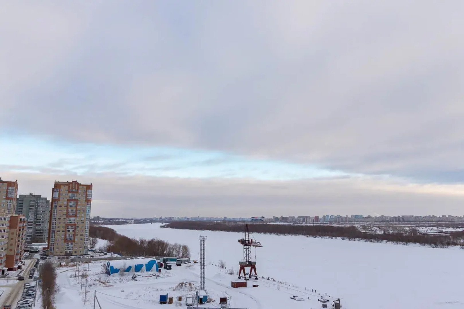 Квартира Happy House Студия с Видом на Иртыш