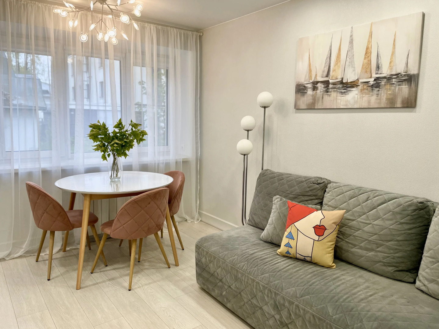 Квартира Уютная двухкомнатная