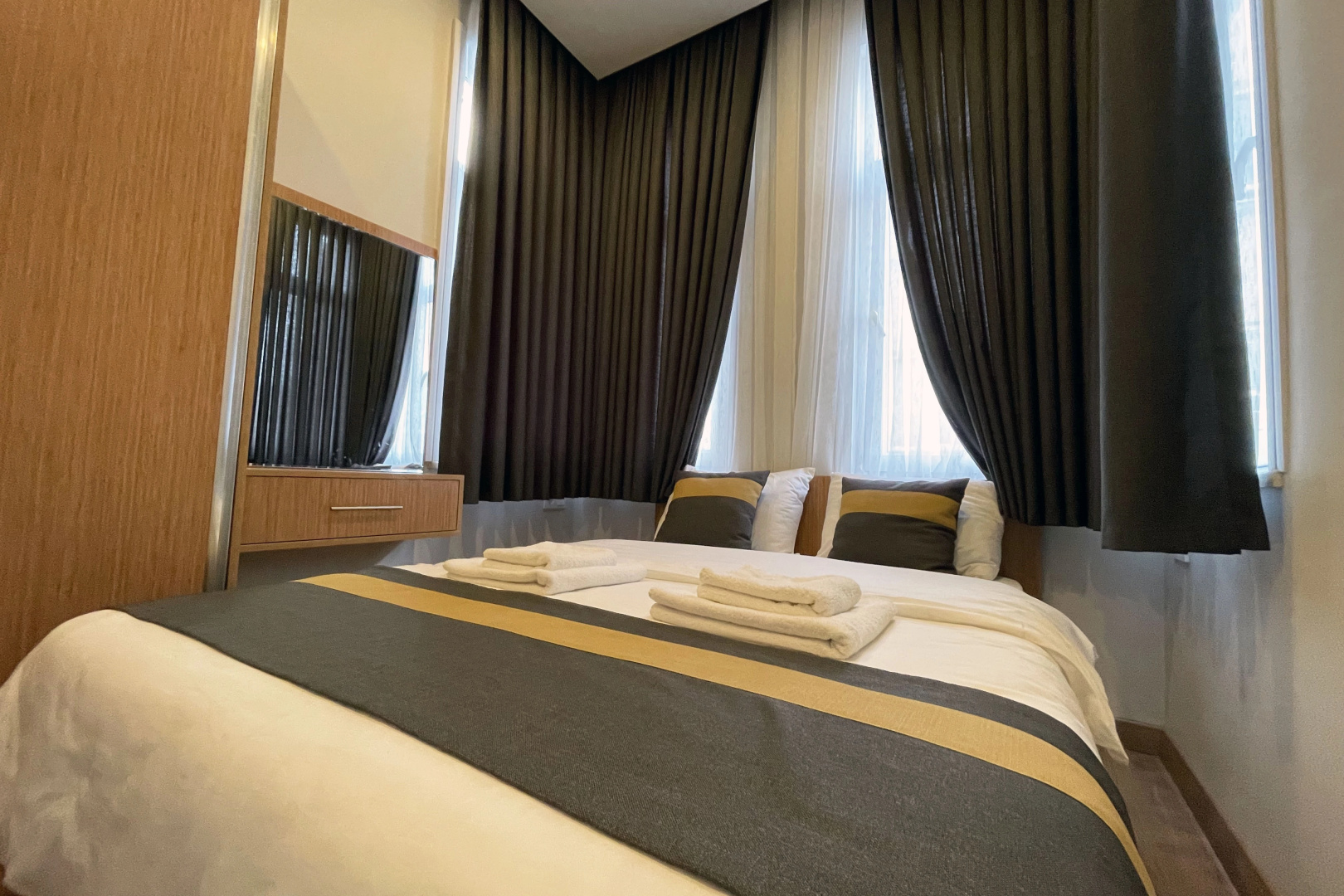 Апартаменты Newly Furnished Studios in Istanbul's Heart