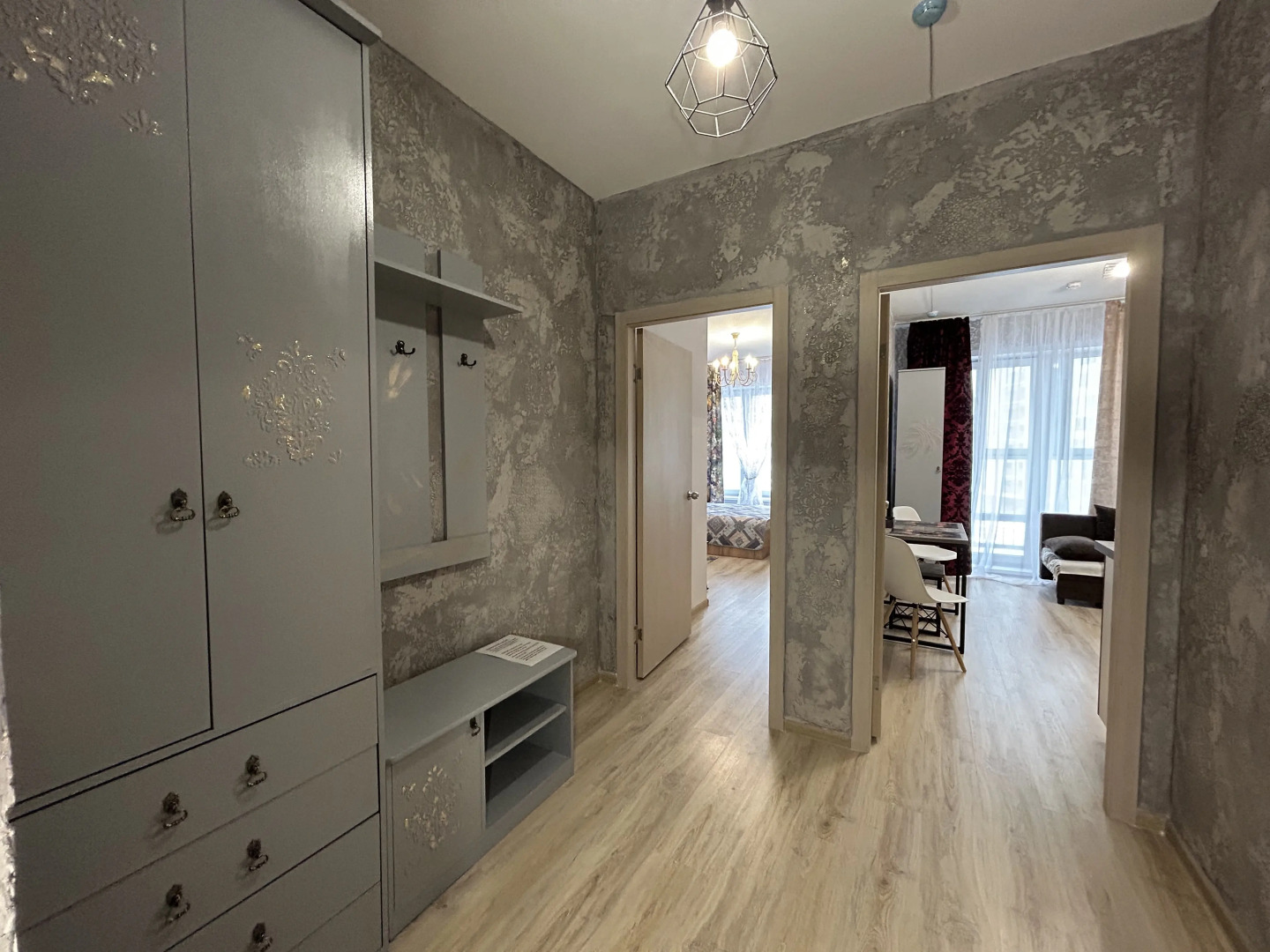 Апартаменты Привилегия на Революции