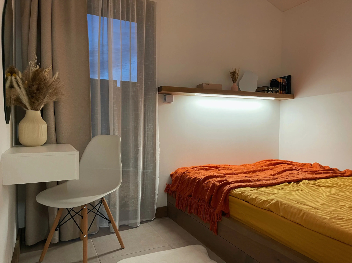 Частный дом просторный барнхаус с панорамными окнами