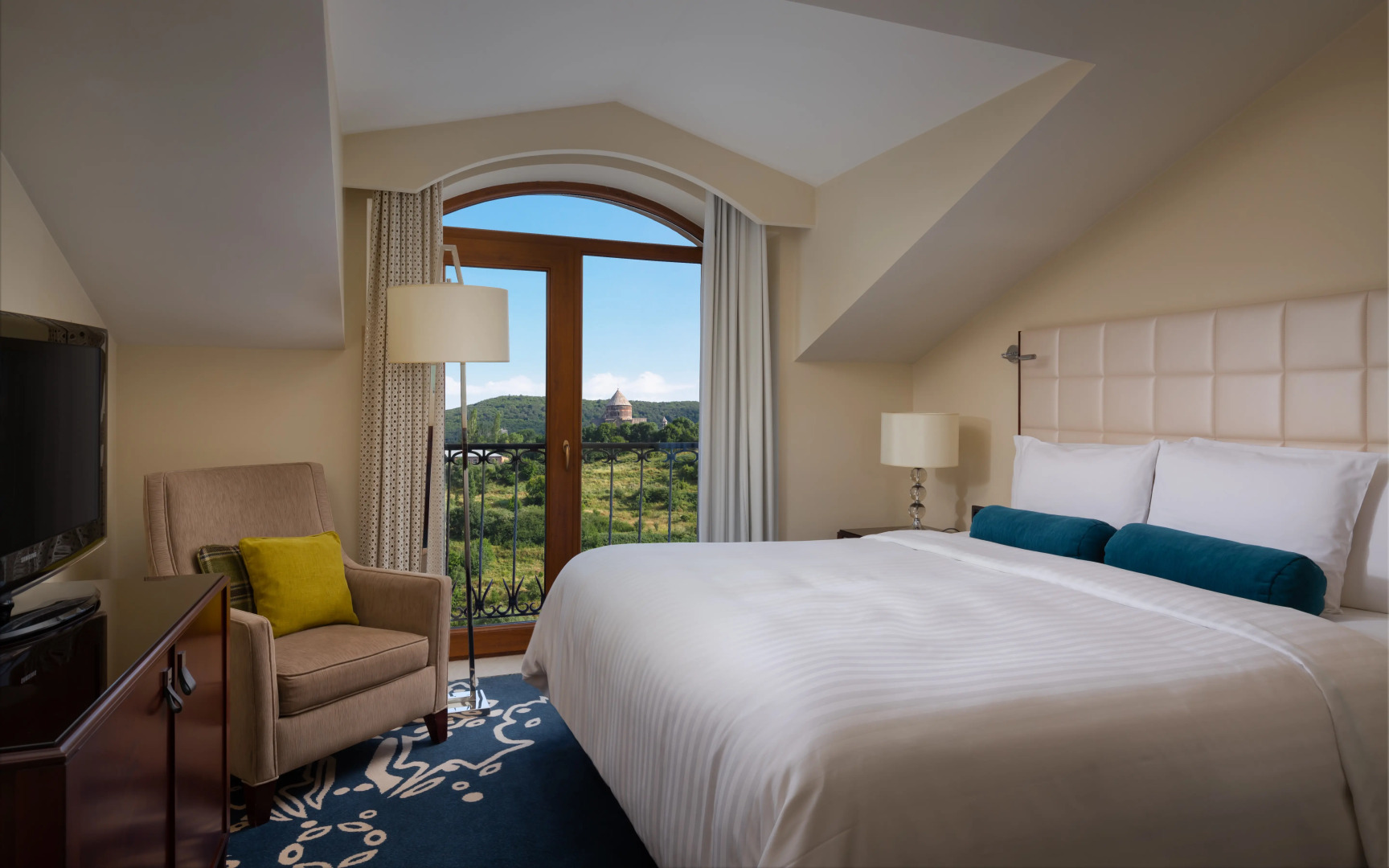 Отель Tsaghkadzor Marriott