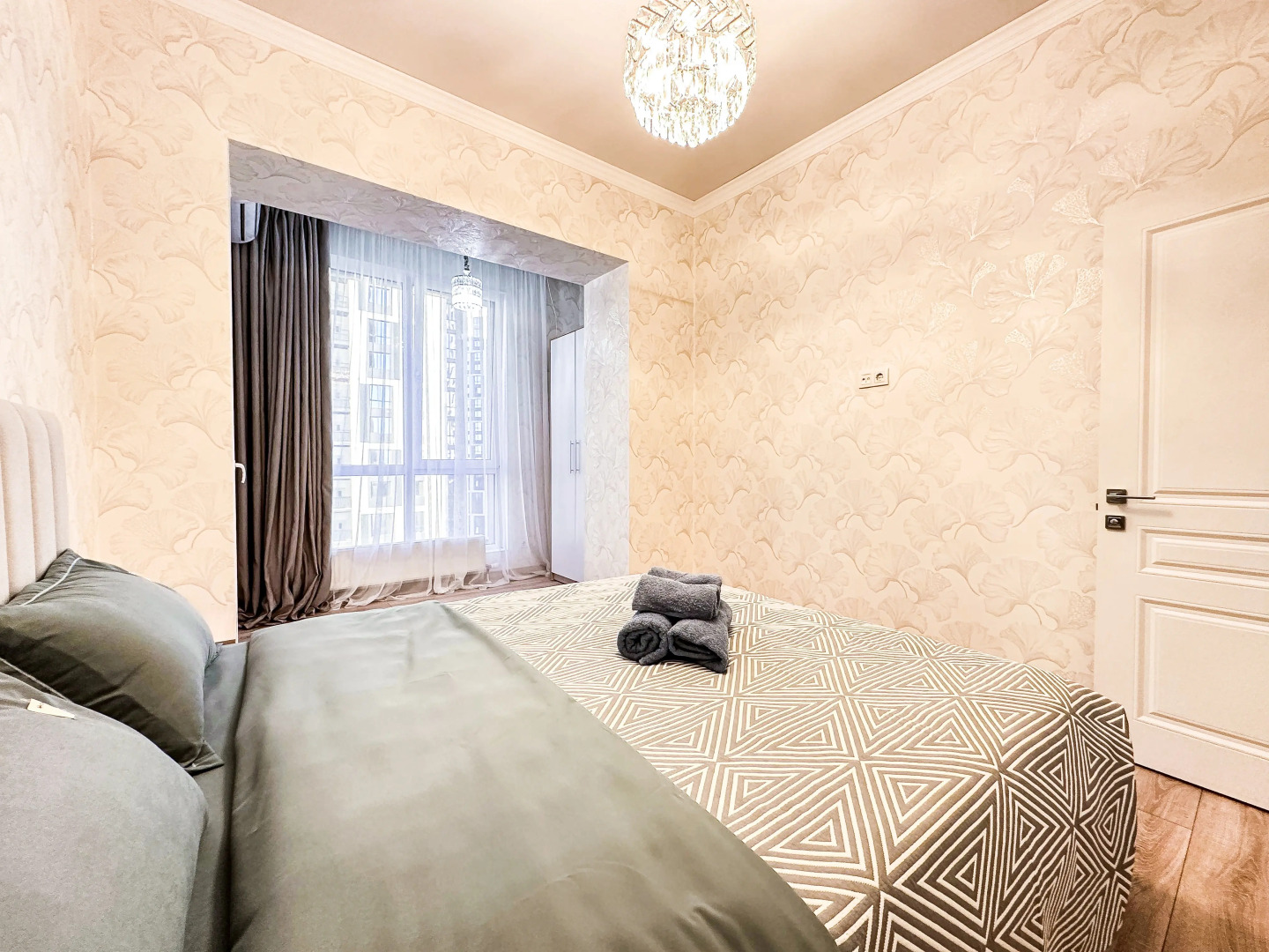 Квартира Лучшие Апартаменты Алматы Напротив ТРЦ Мега Алматы 72