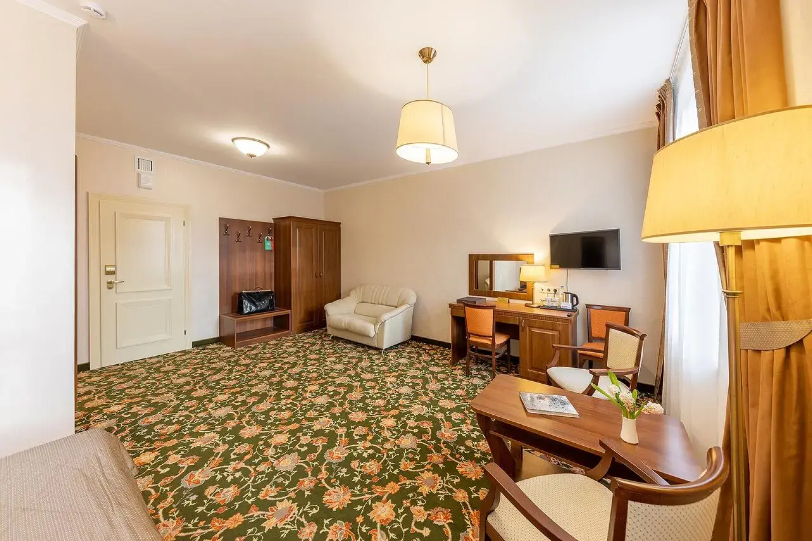 Гостиница Двор Подзноева - Бизнес Корпус