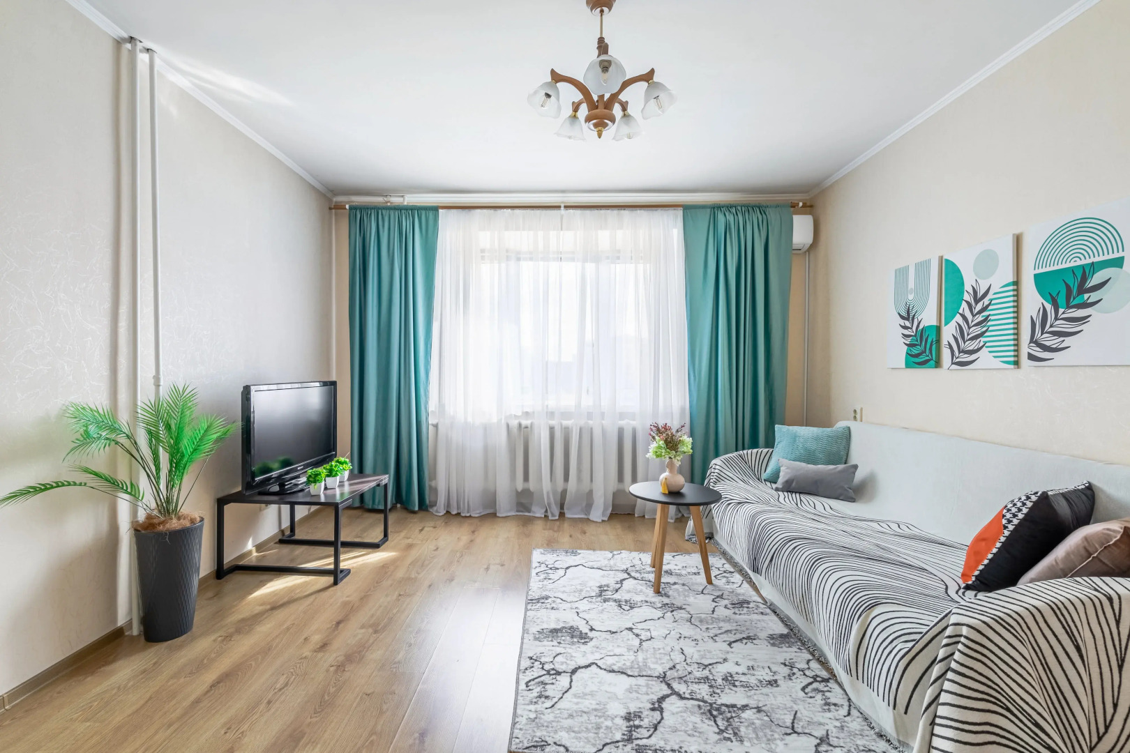 Апартаменты TatAparts Туган в центре