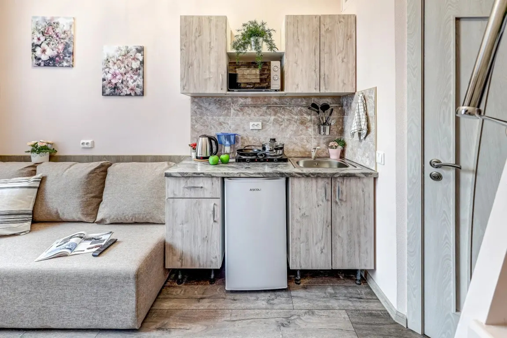 Апартаменты Евростудия 7 на Нарвской (НАР7)