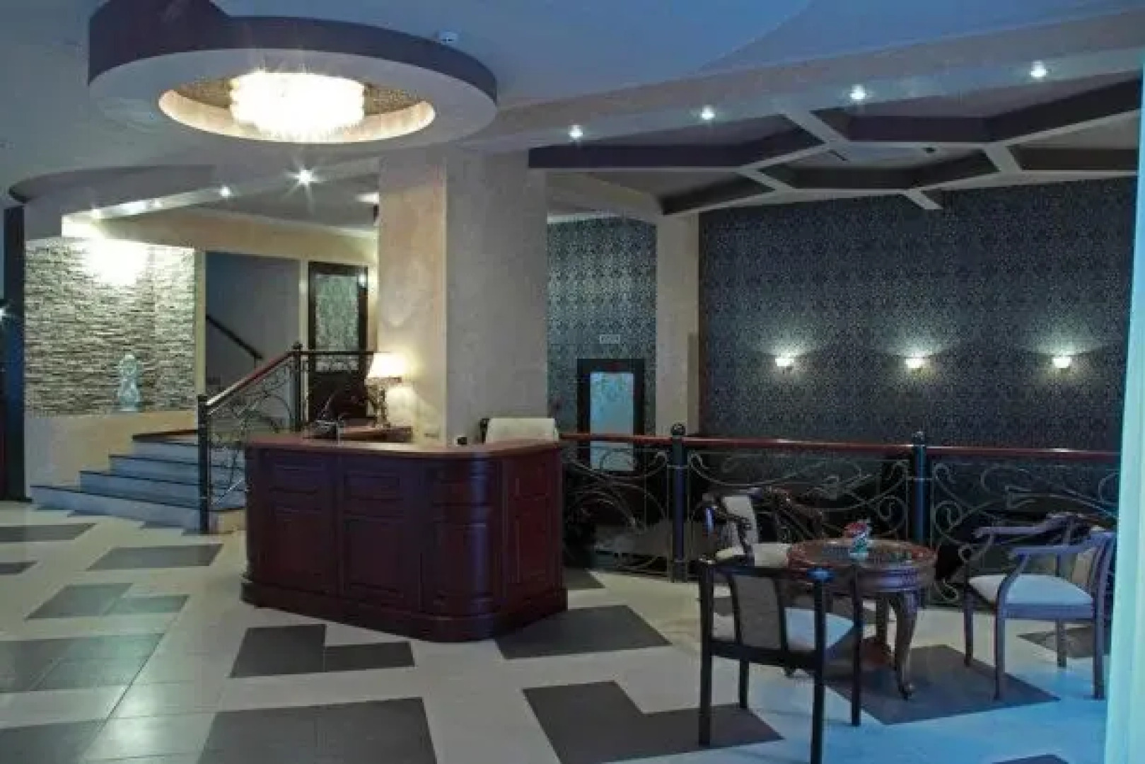 Отель Бристоль