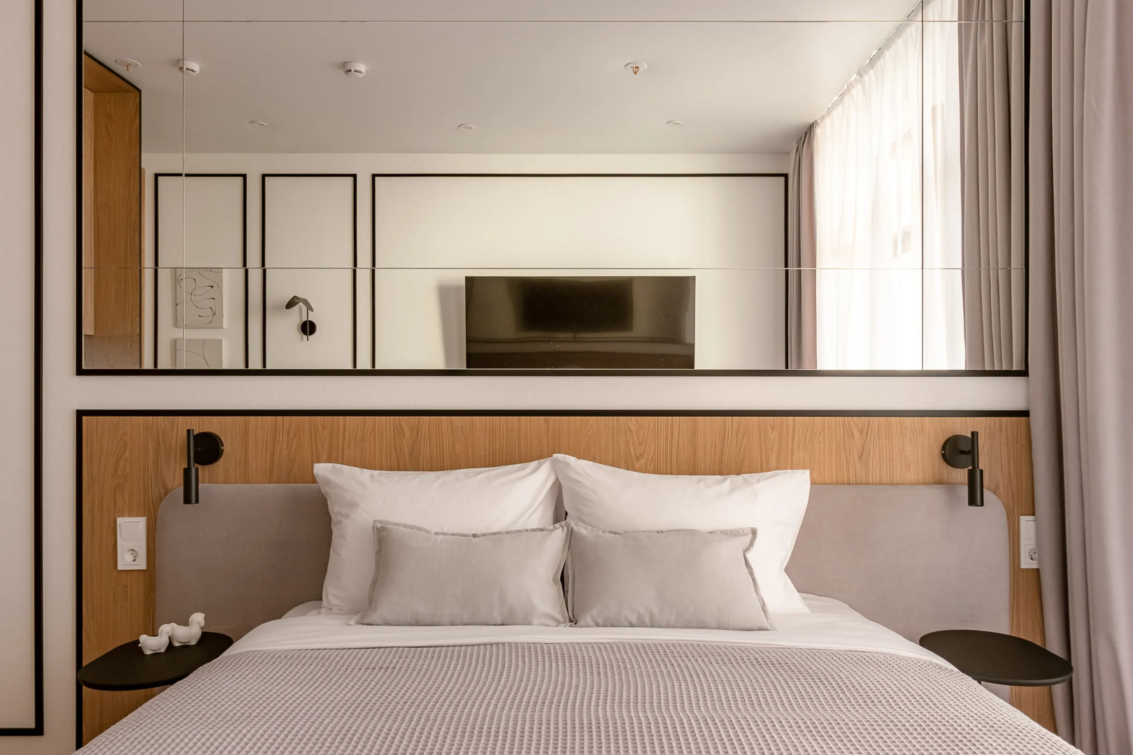 Апартаменты Уютная Студия с Видом на Бассейн и Залив 714