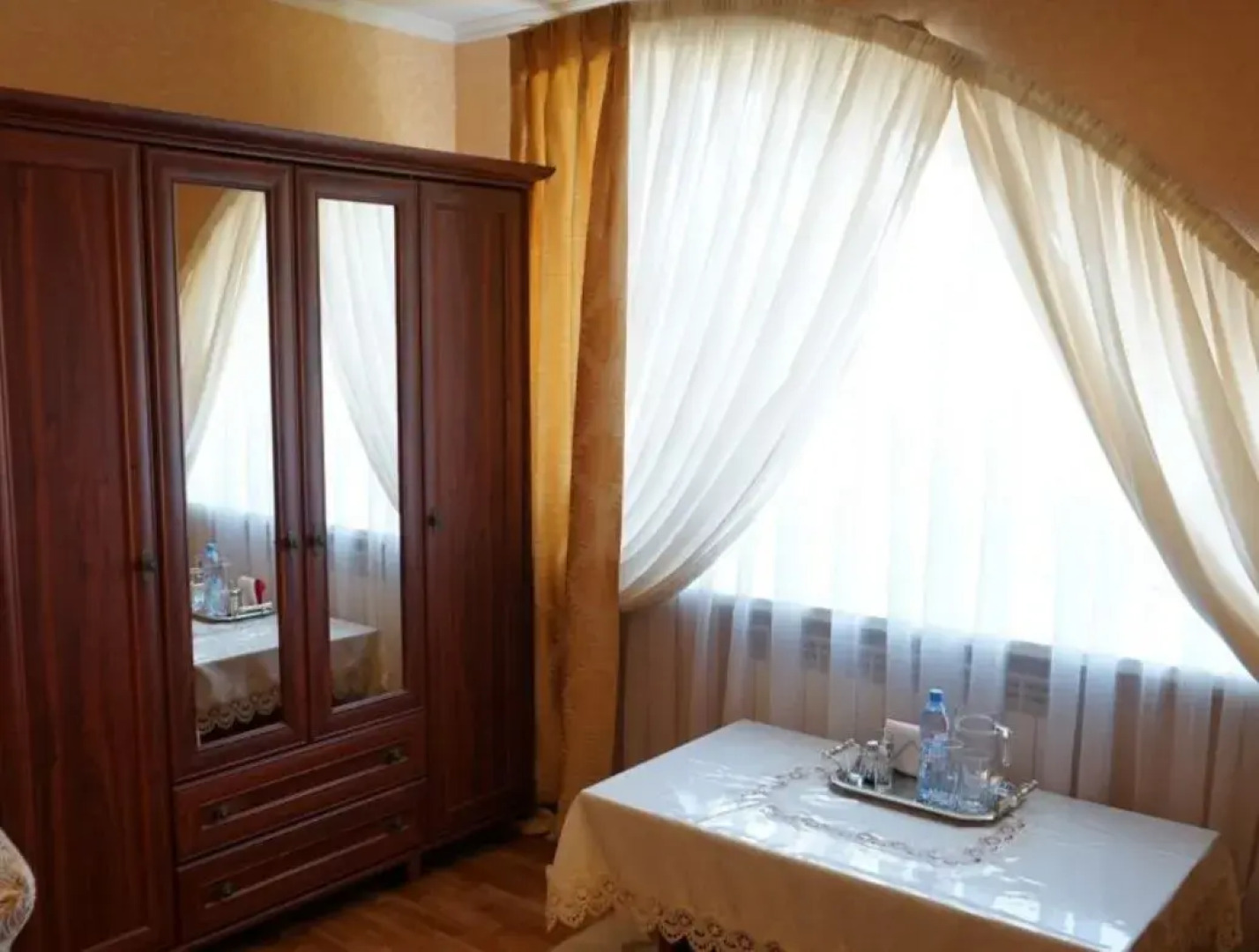 Отель Евразия