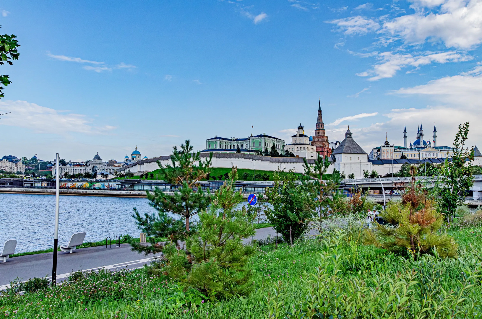 Квартира Kremlin Olive Pink