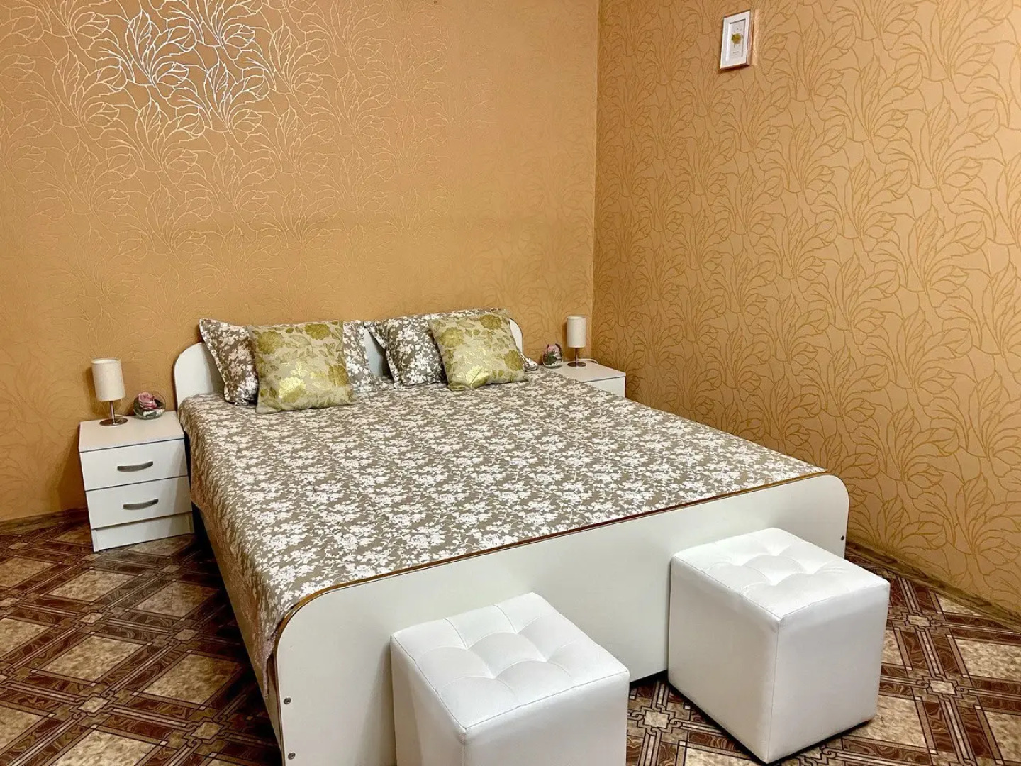 Апартаменты MARS Hotel Малахова 97