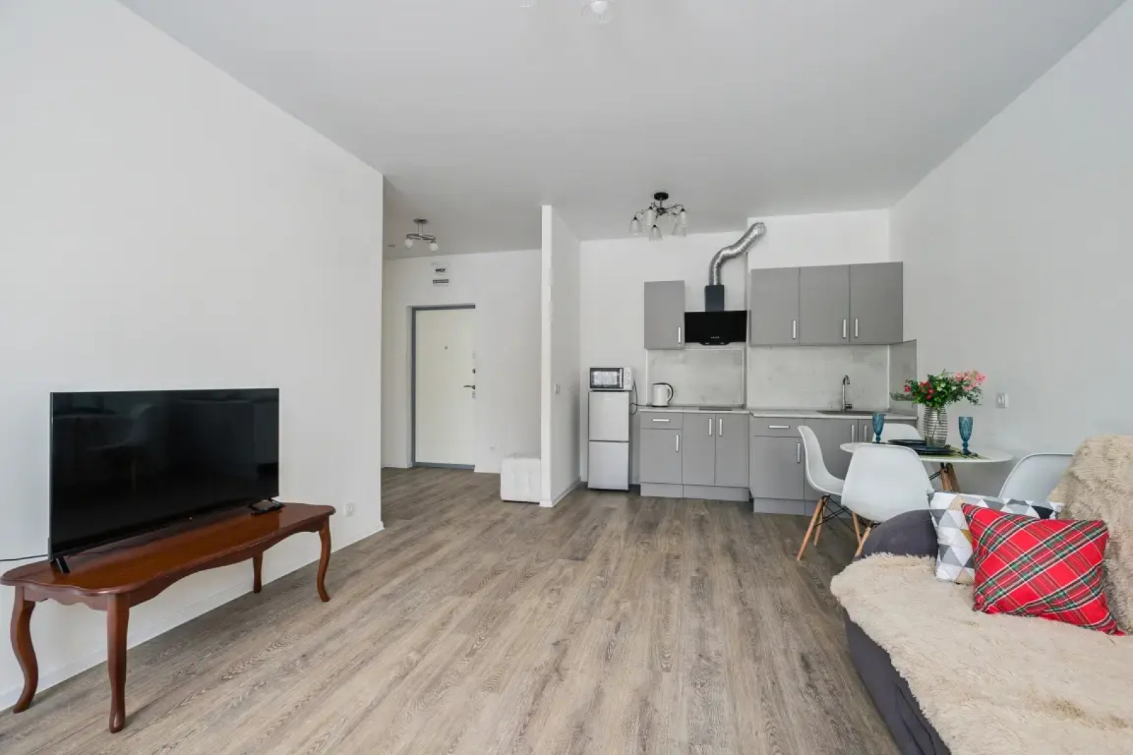 Квартира 2 MaxRealty24 Просторная 1