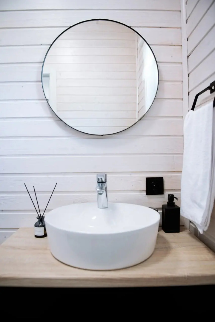 Частный дом у реки 1