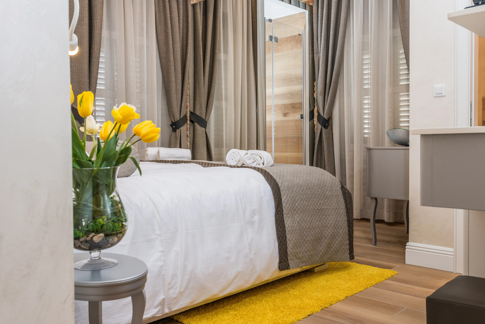 Zara Palace - design rooms