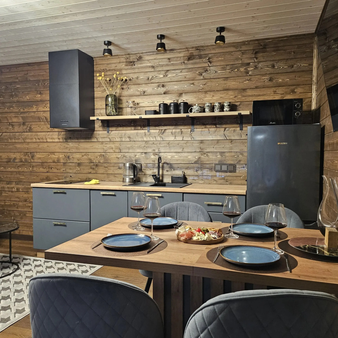 Частный дом большой