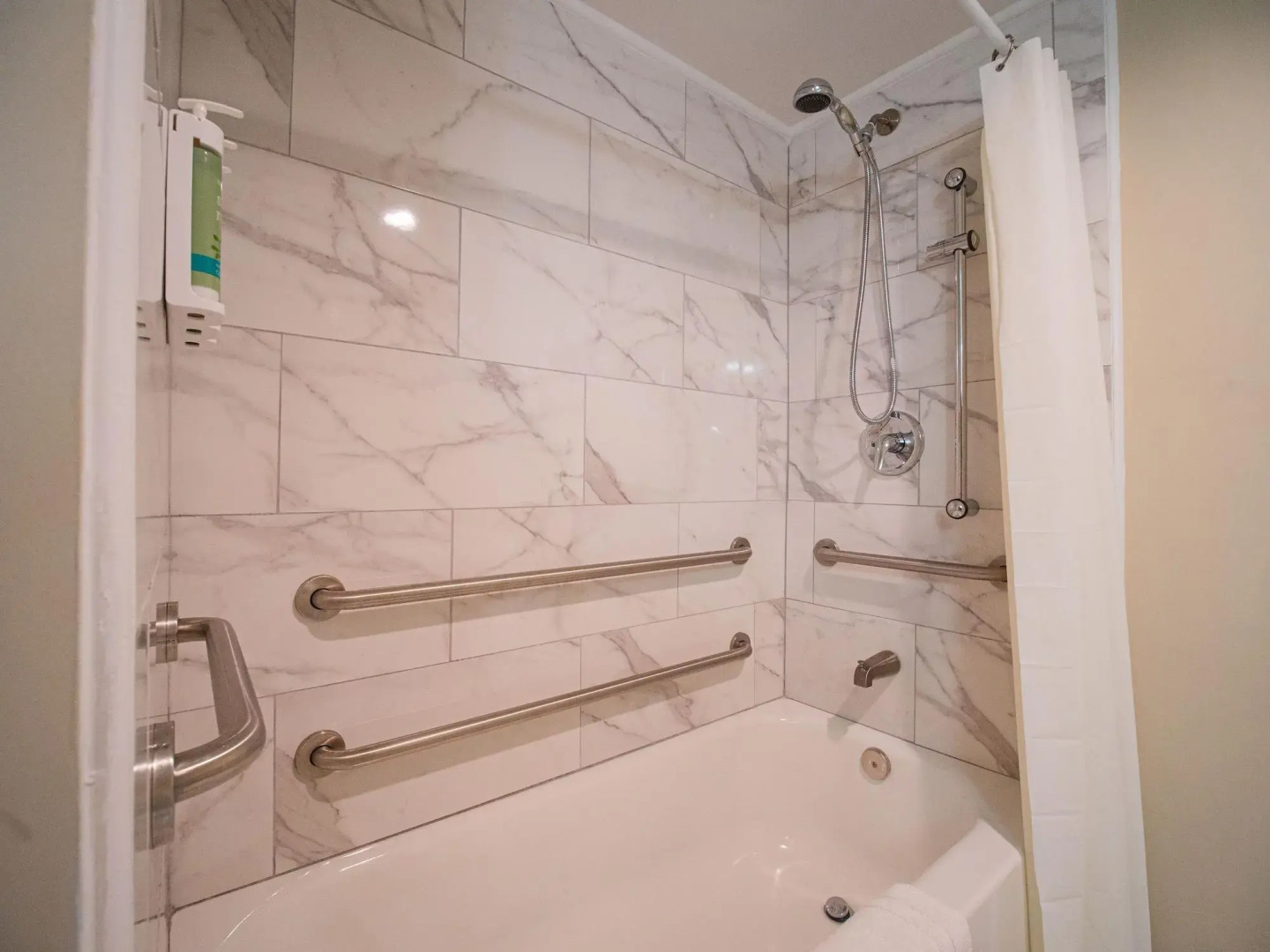 Отель Equus Inn Ocala