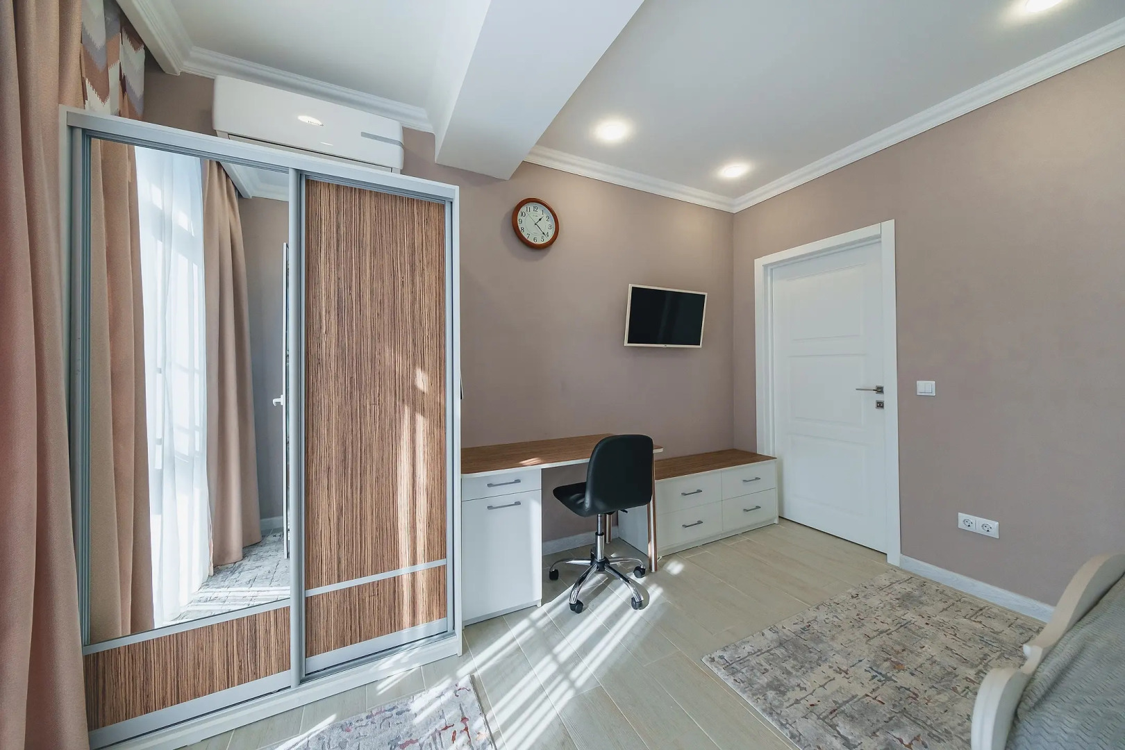 Апартаменты 3х Комнатные Люкс Апартаменты  с Красивыми Видами На Море и Горы в Сириусе