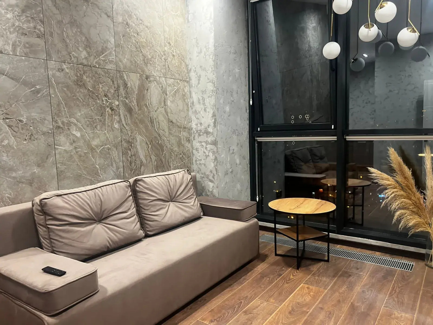 Апартаменты 1002 Верхнеторговая Площадь 4