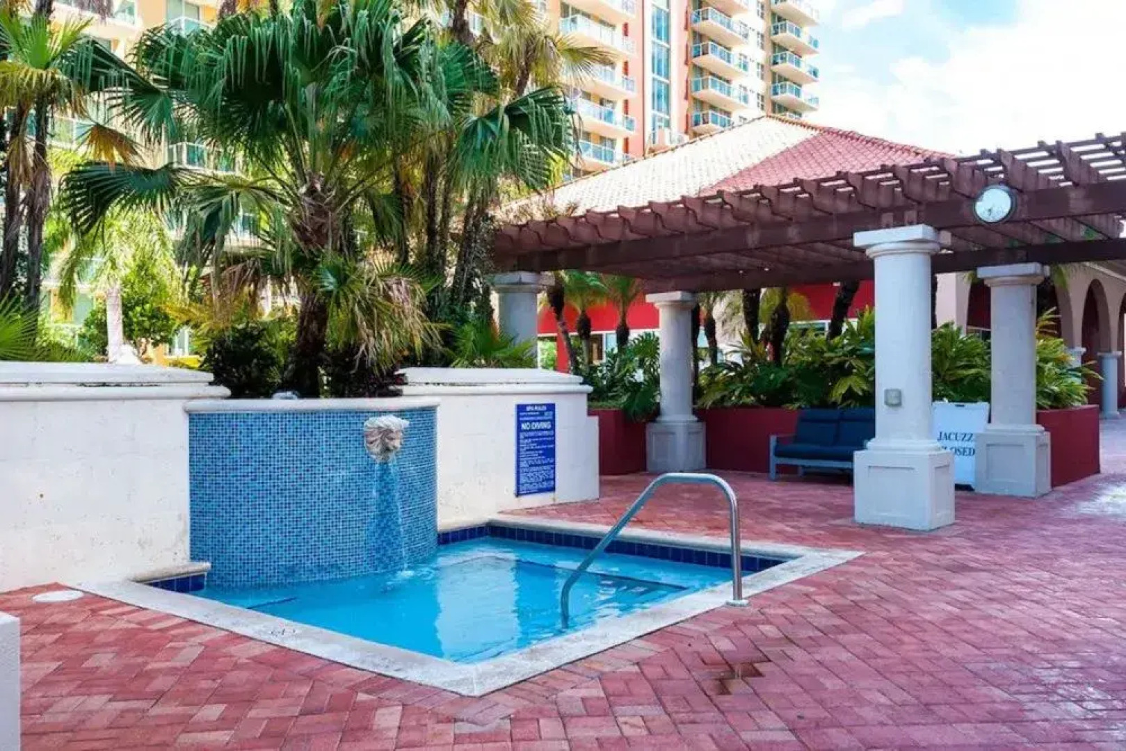 Апарт-отель Pet Friendly Condos in Sunny Isles