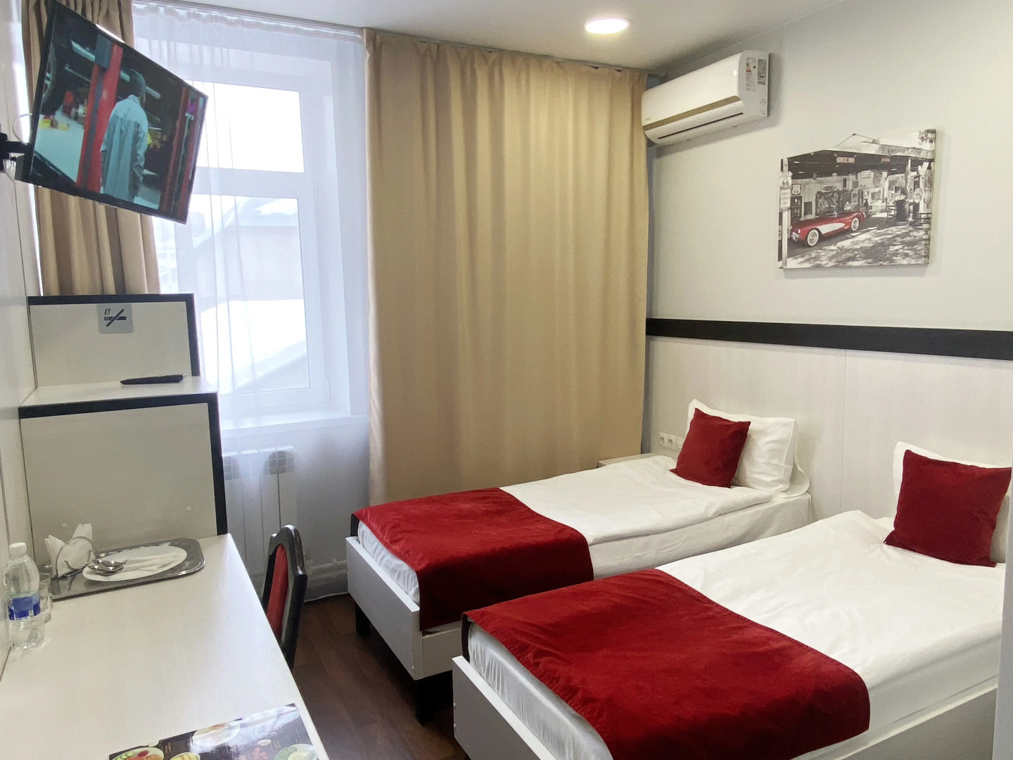 Отель RedFox в центре