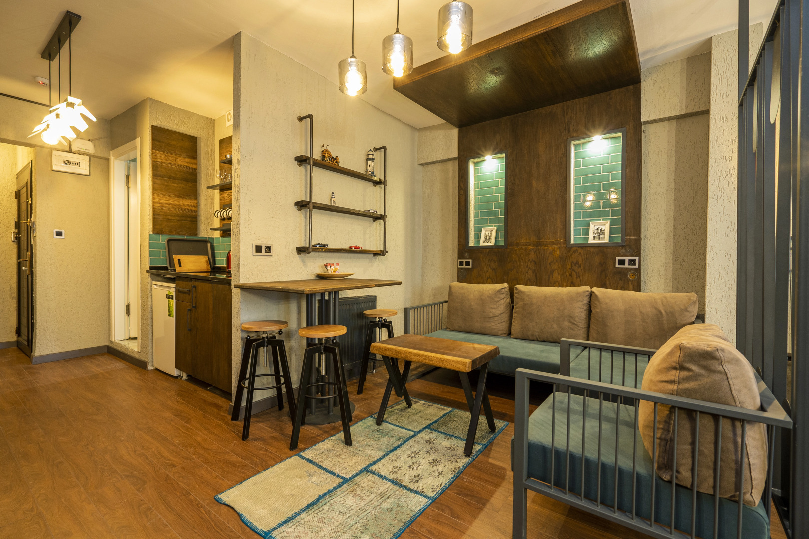 Апарт-отель  Cube Suites