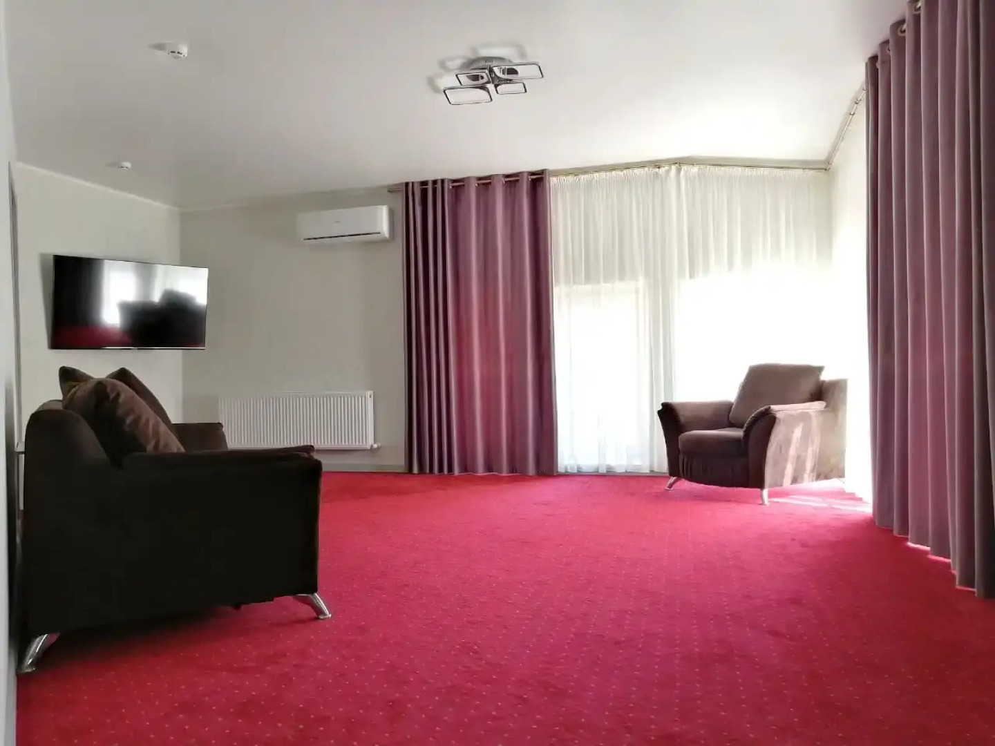 Отель Ривьера