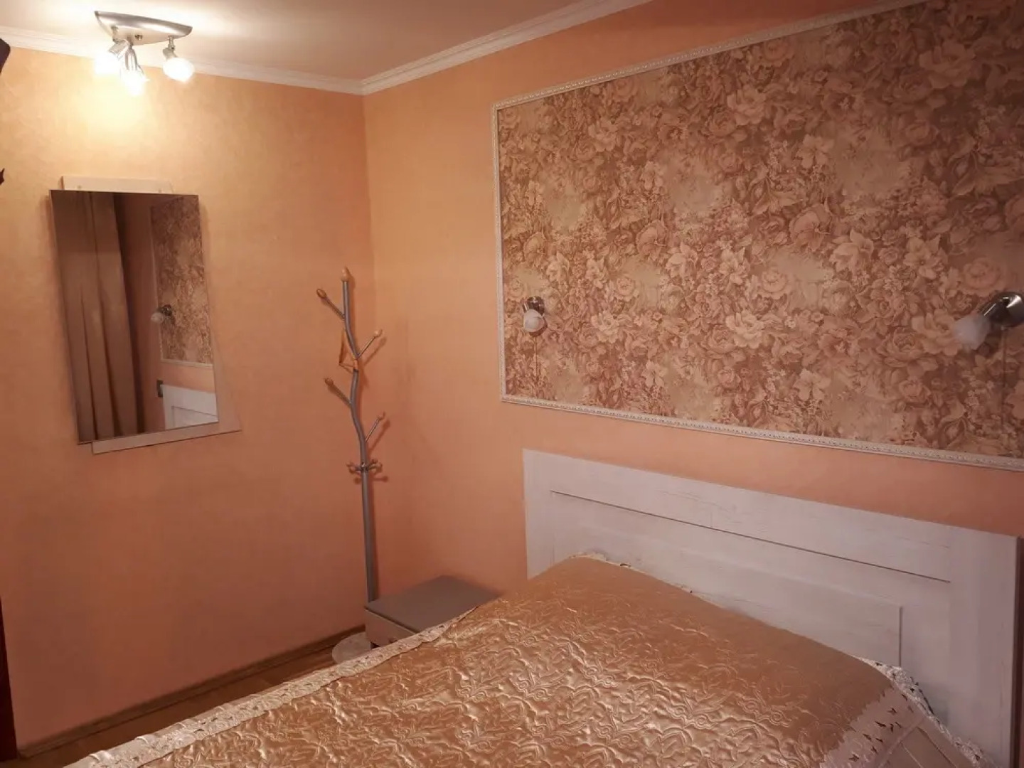 Апартаменты трёхкомнатные  в центре города