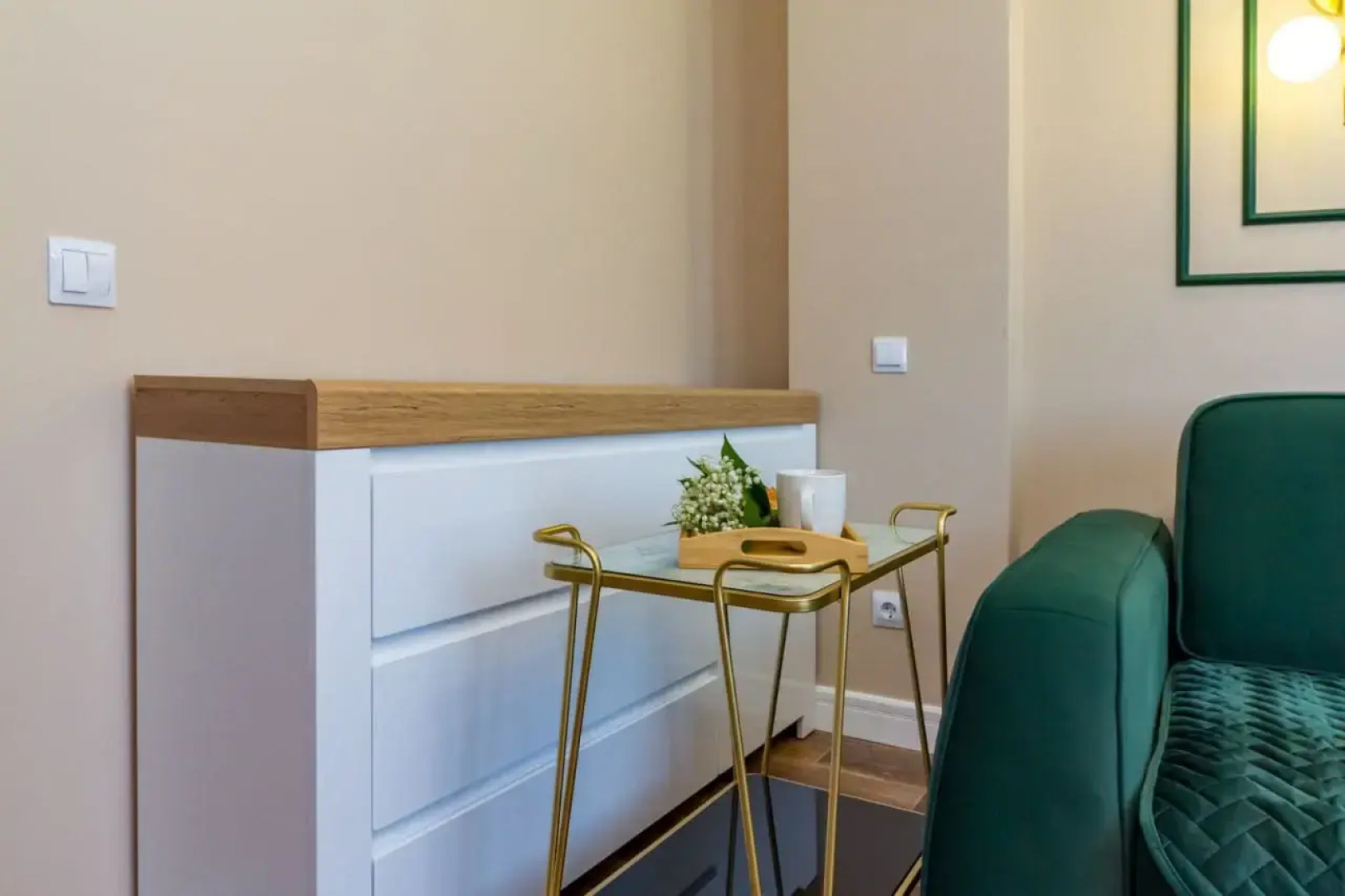 Апартаменты Emerald on Leonova