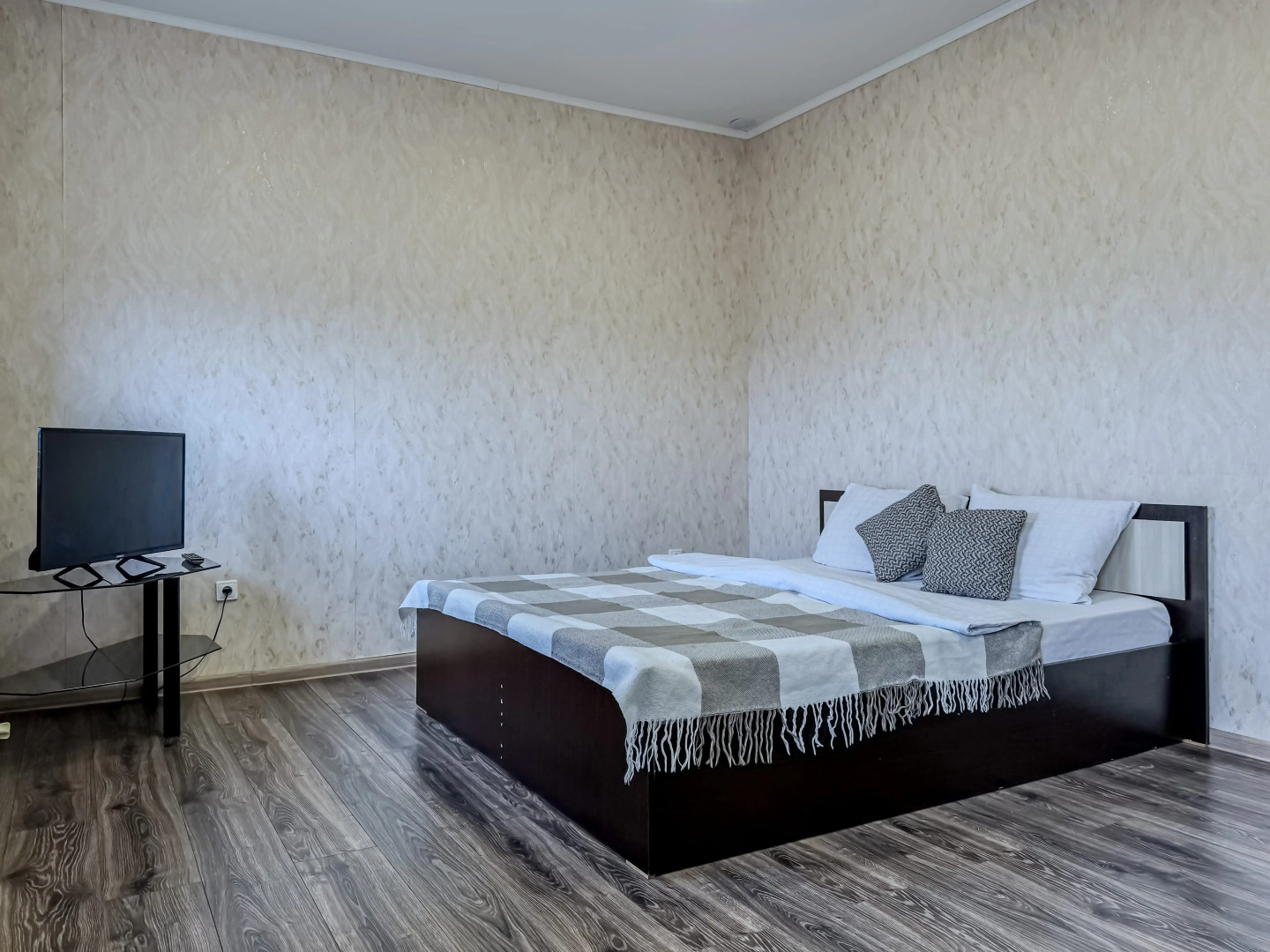 Квартира Green FOX двухкомнатная очень просторная