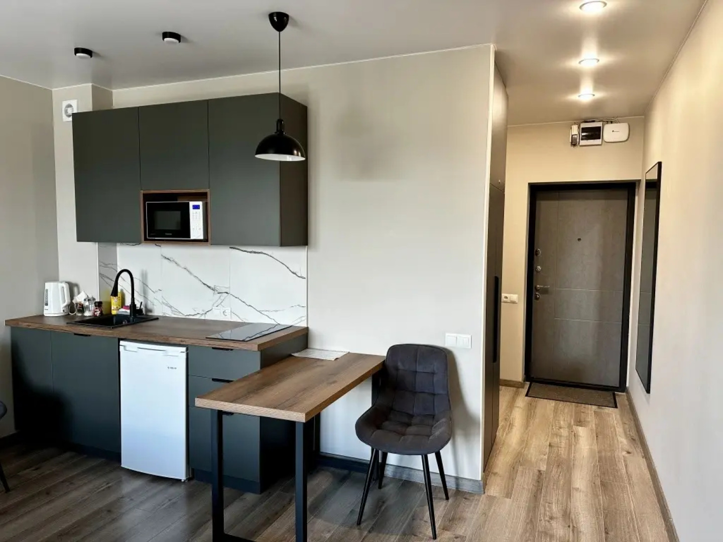 Апартаменты на Смолина, 61 (Loft-studio)