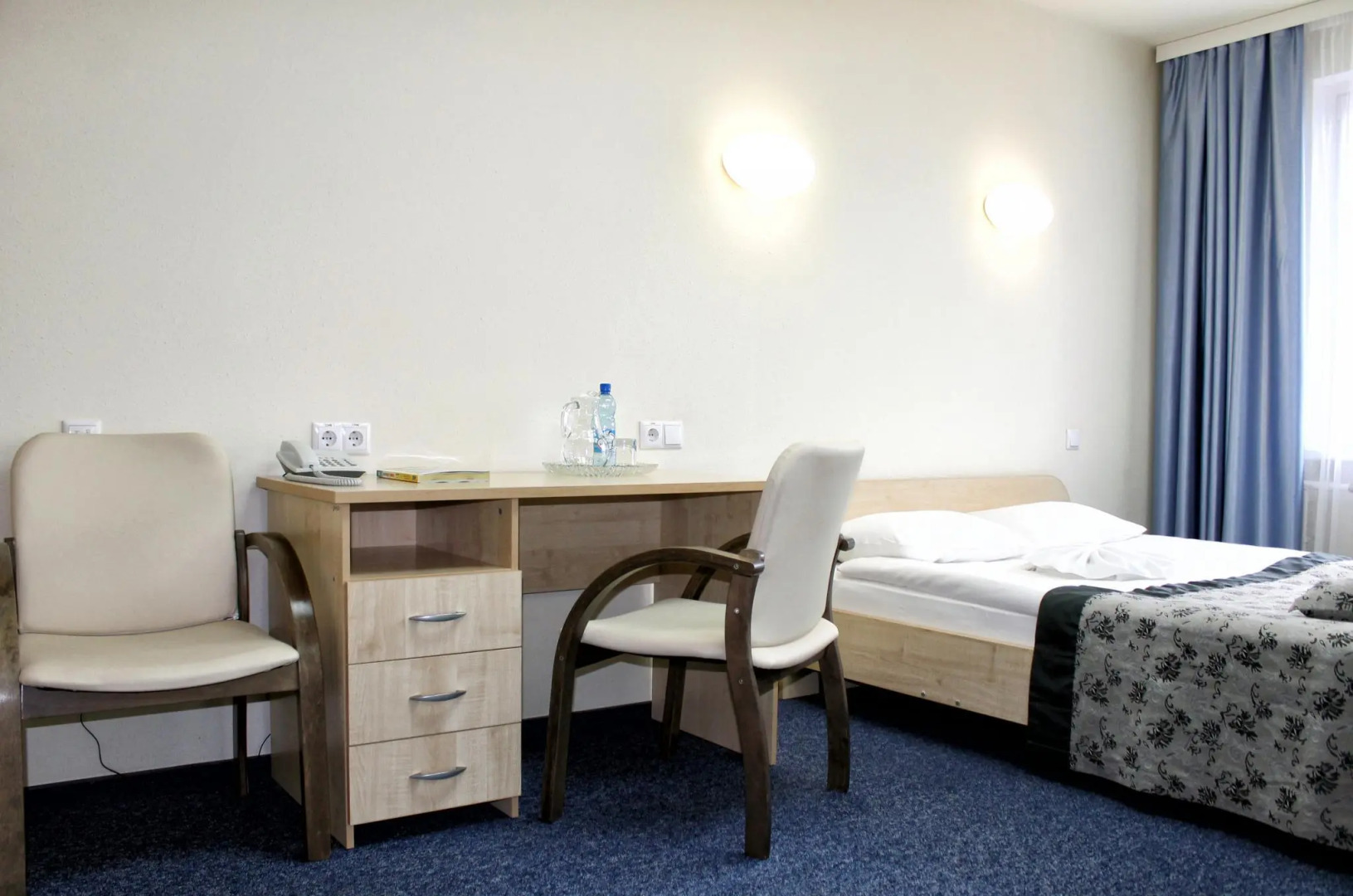 Отель Ист Тайм TGB