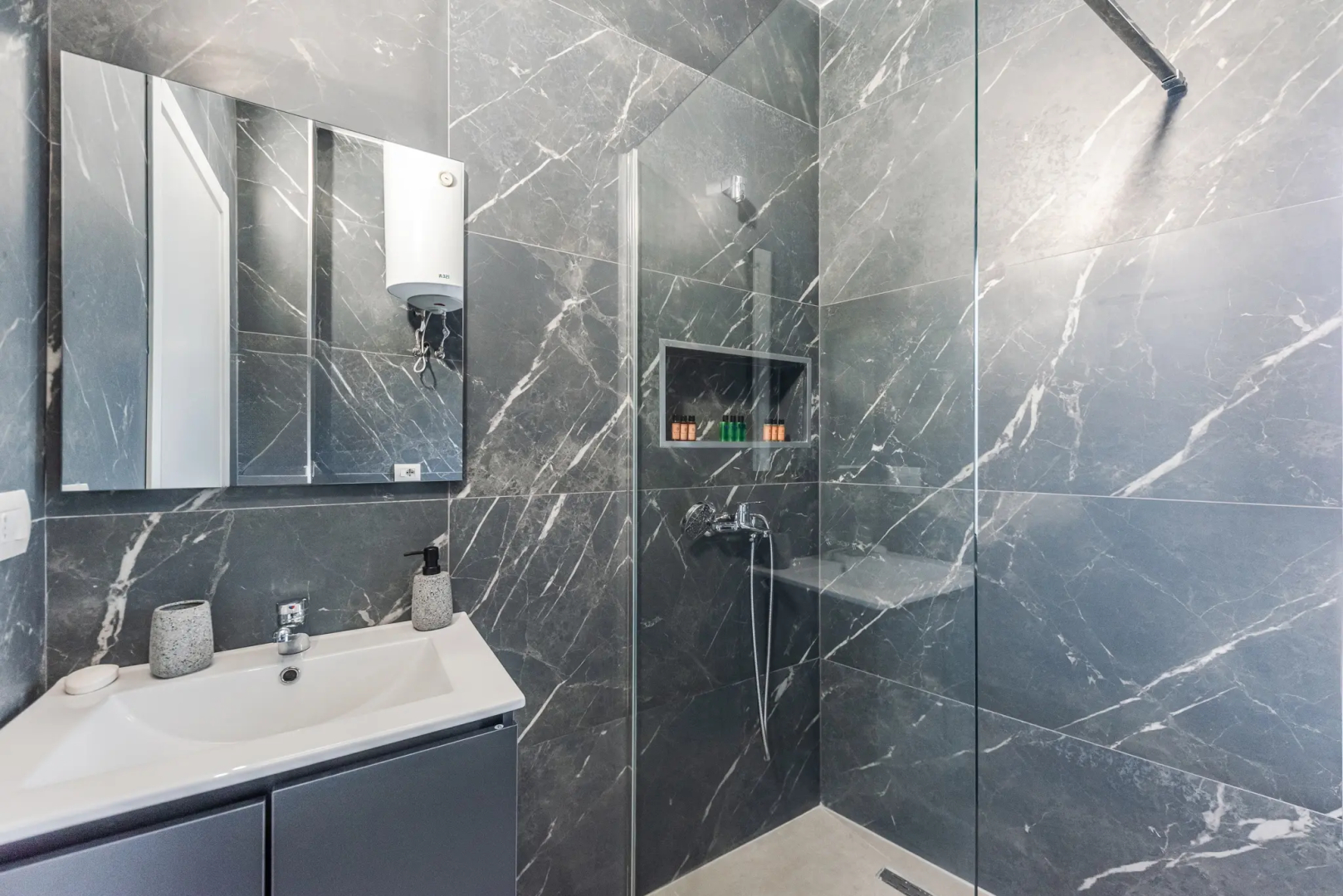 Апартаменты City Central Apartment