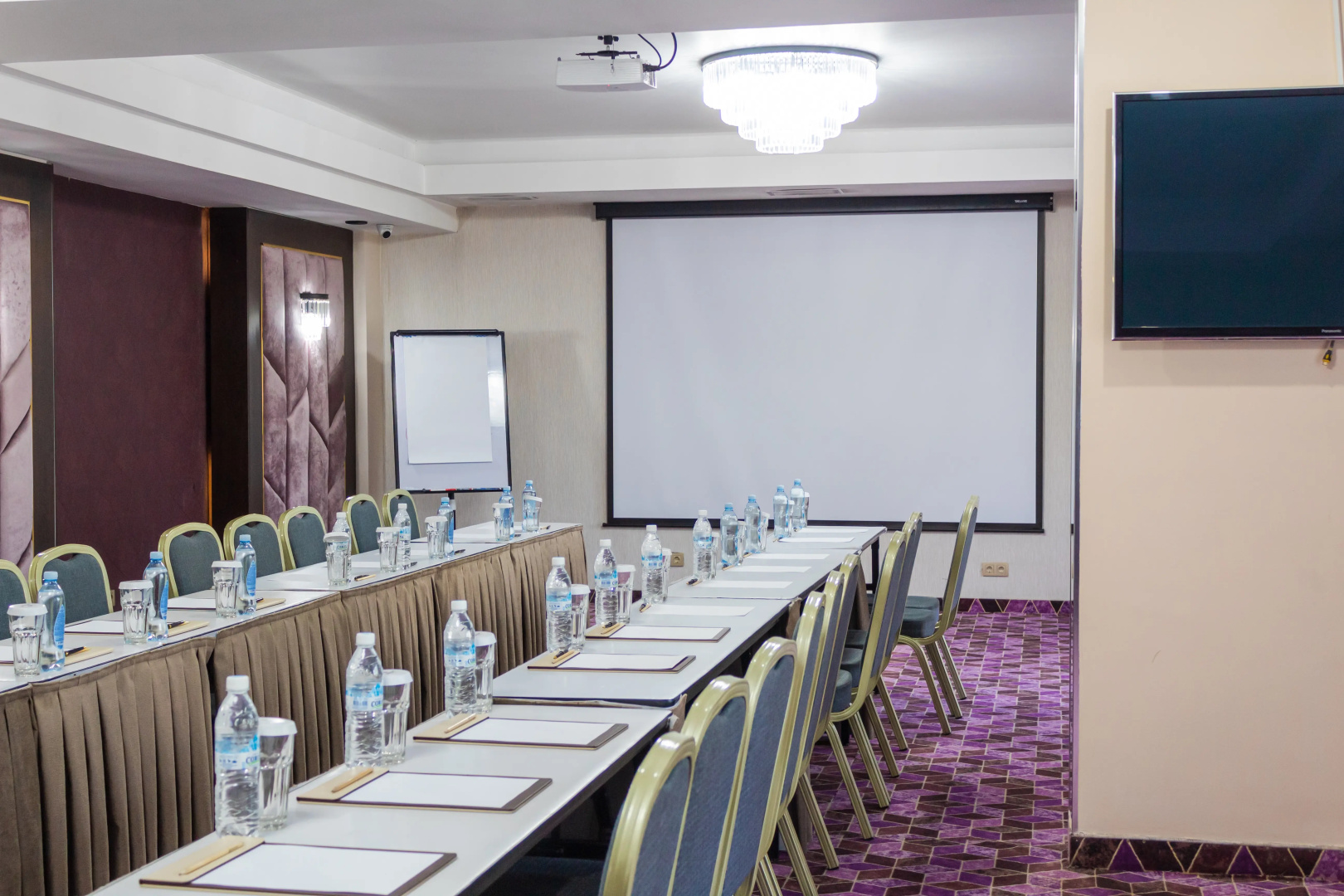 Orient Hotel Bishkek (Ориент отель Бишкек)