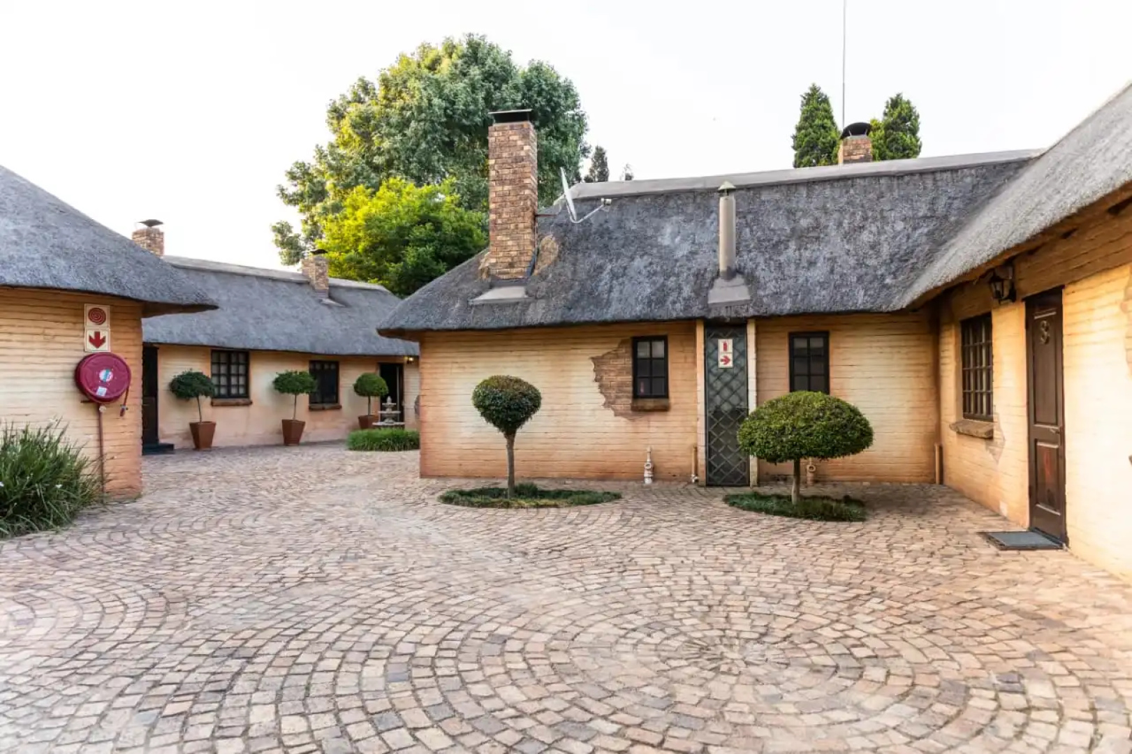 Отель Belvedere Estate