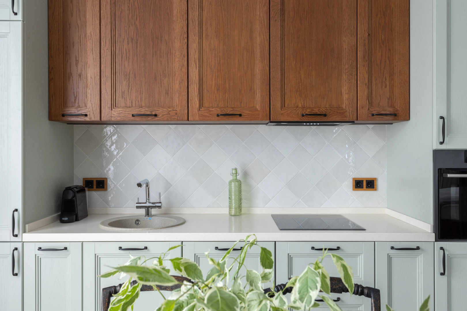 Отель Leon Estate