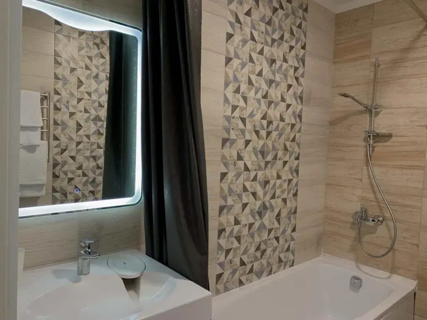 Квартира Академика Макеева 28