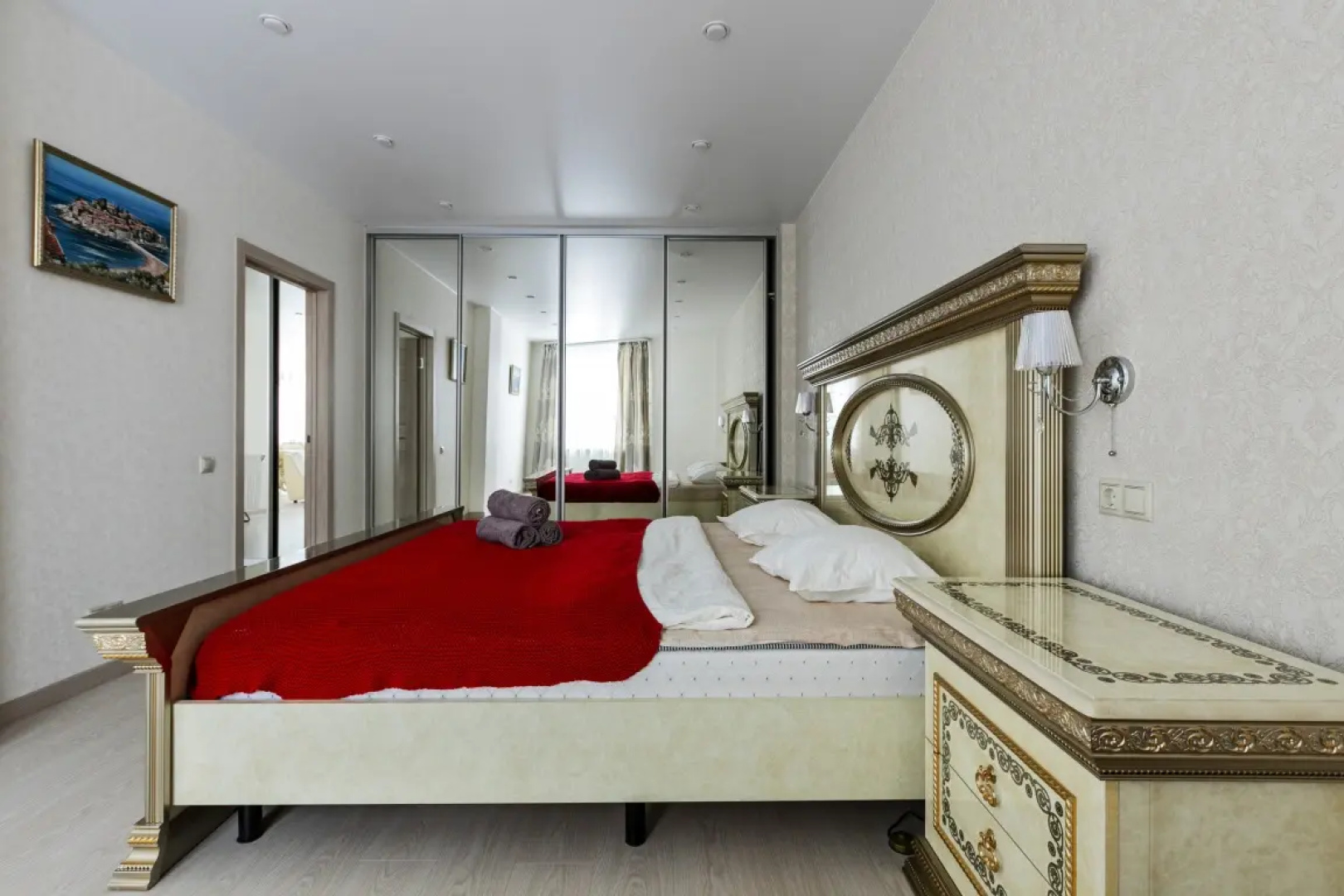 Квартира 4 MaxRealty24 Molodezhnaya 7/1