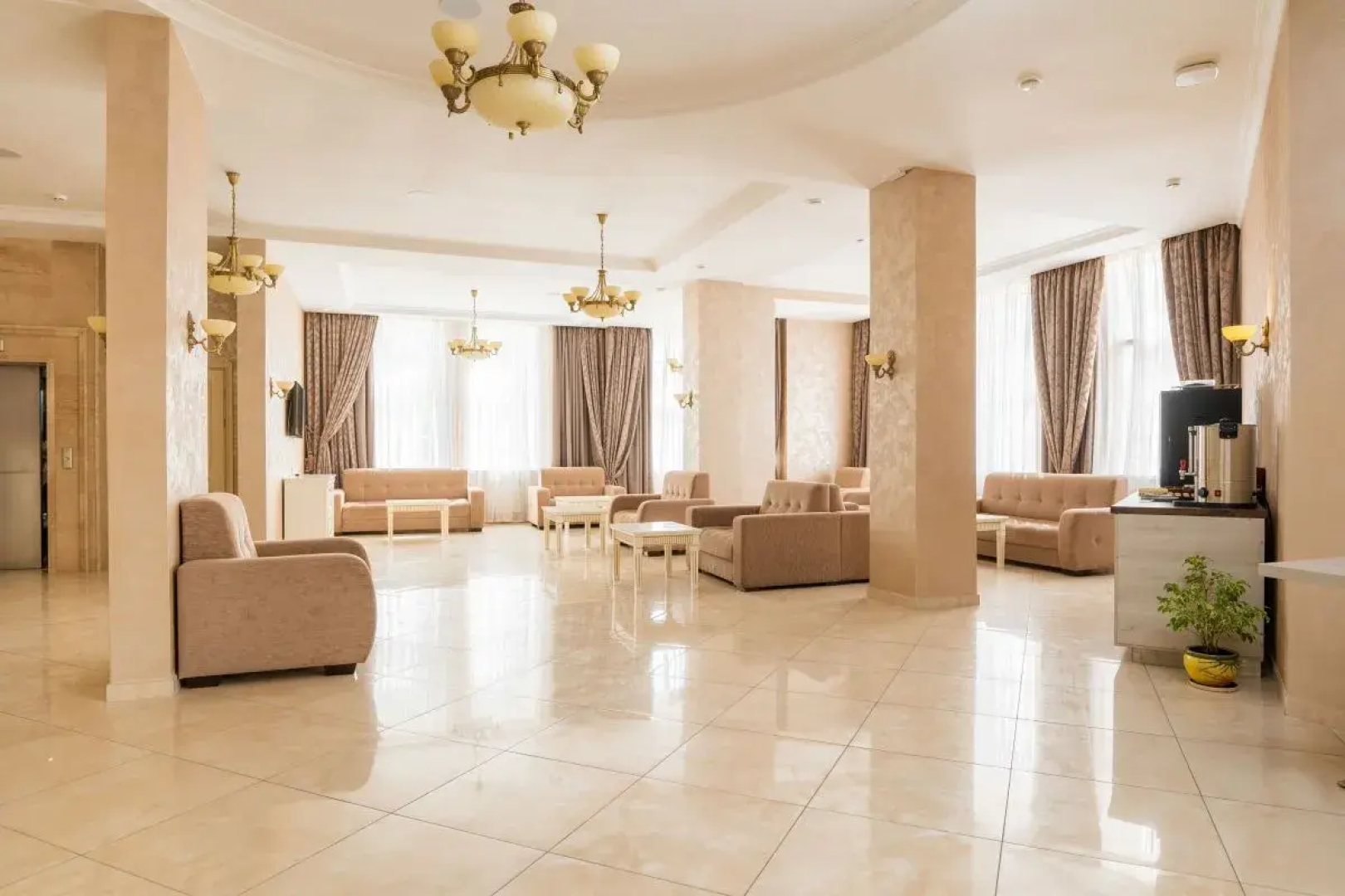 Курортный отель Дивный Мир Усадьба Шато  4****