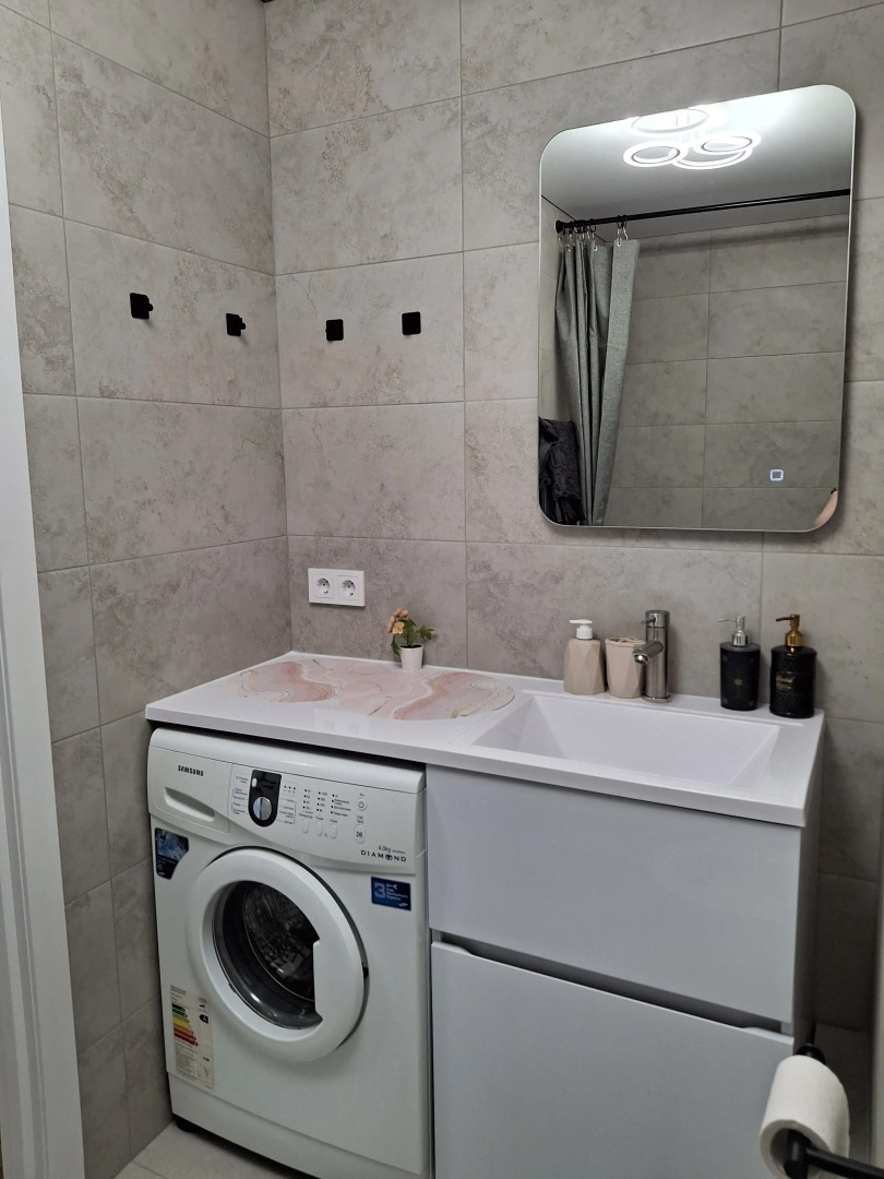 Квартира Просторная Евродвушка в Центре рядом с Площадью Ленина