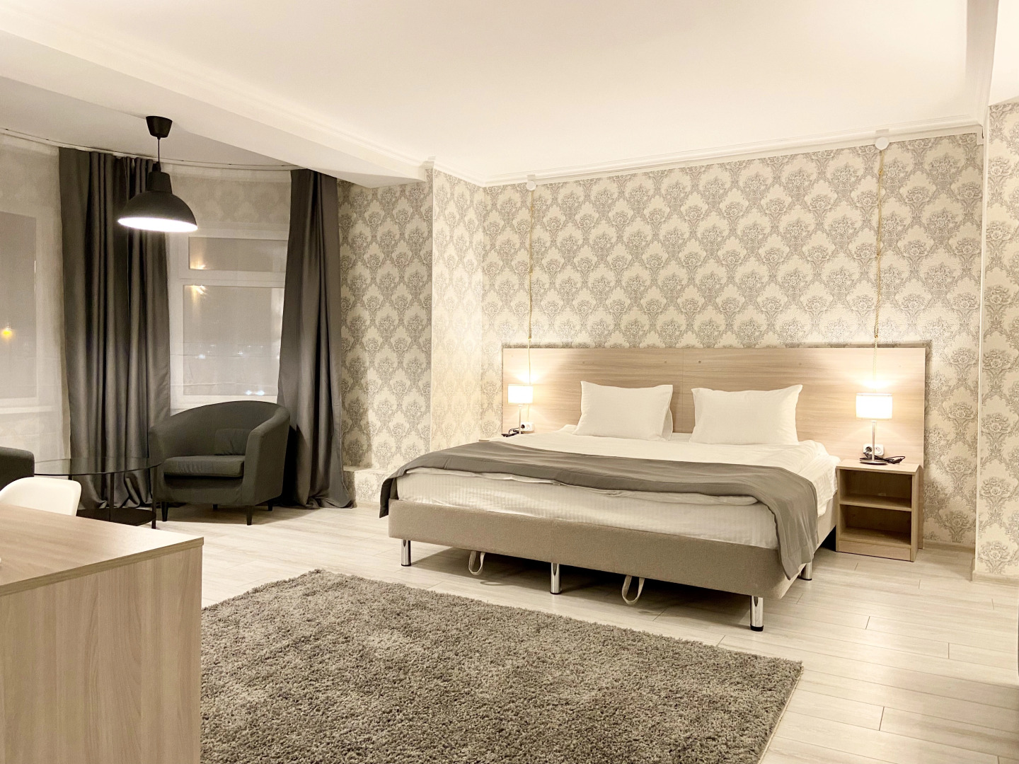 Отель Эталон