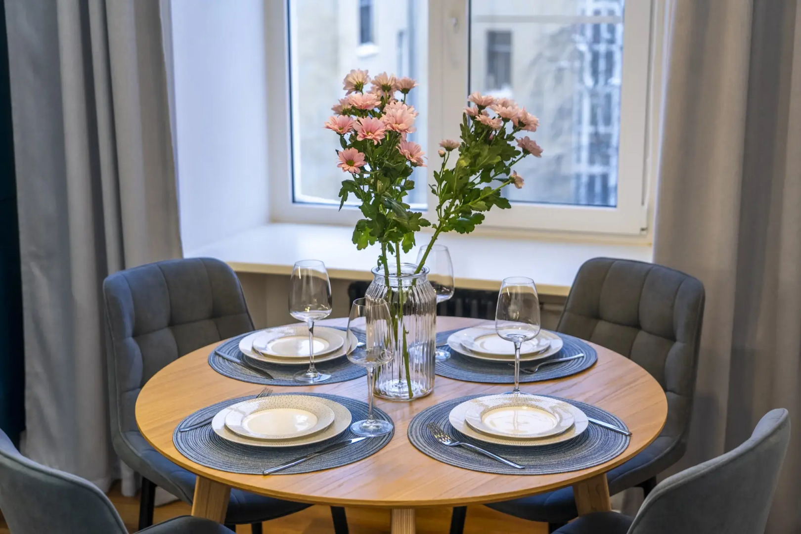 Квартира Идеальная 2-x Комнатная для Ярких и Романтических Дней в Сердце Петербурга