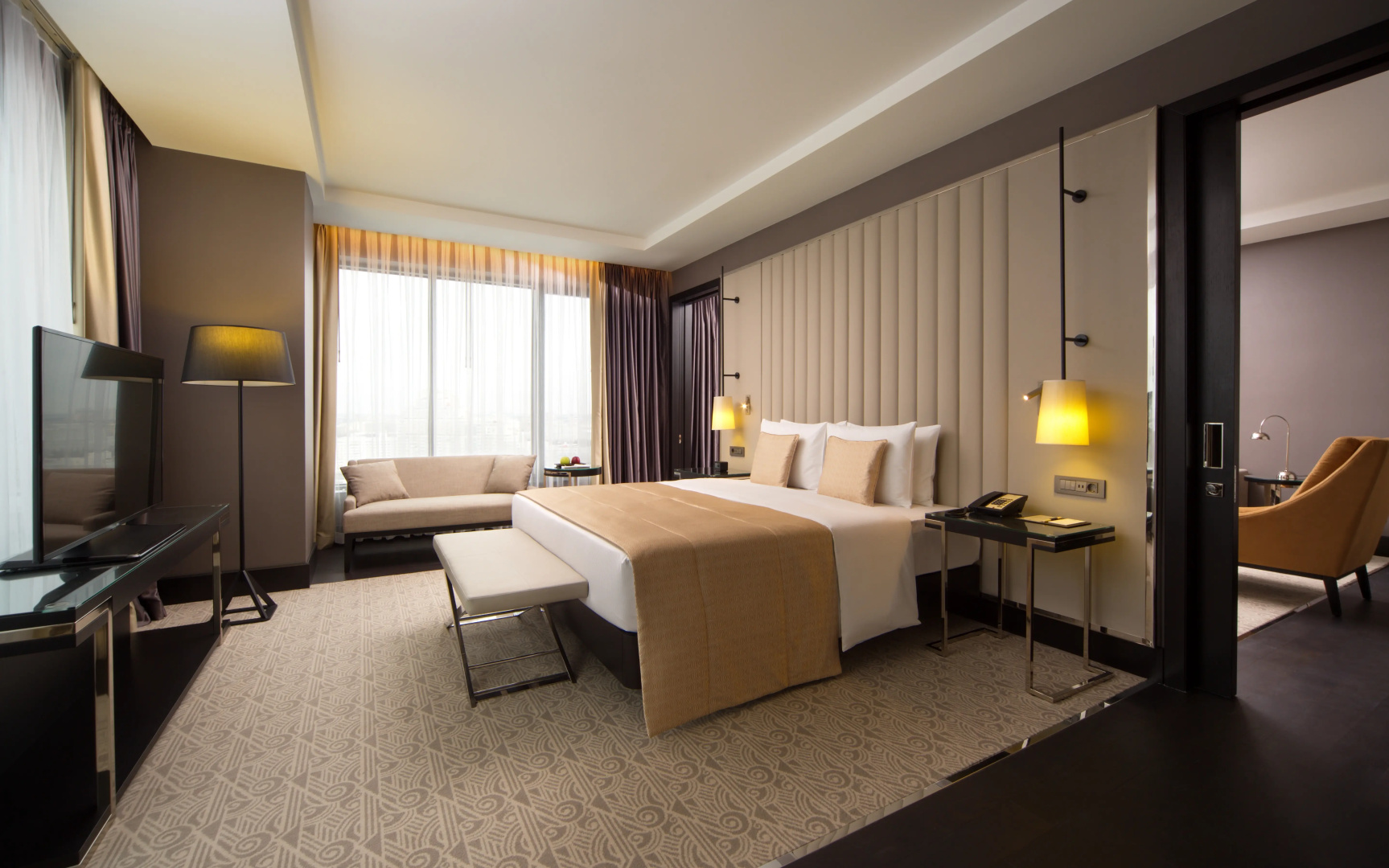 Отель DoubleTree by Hilton Minsk