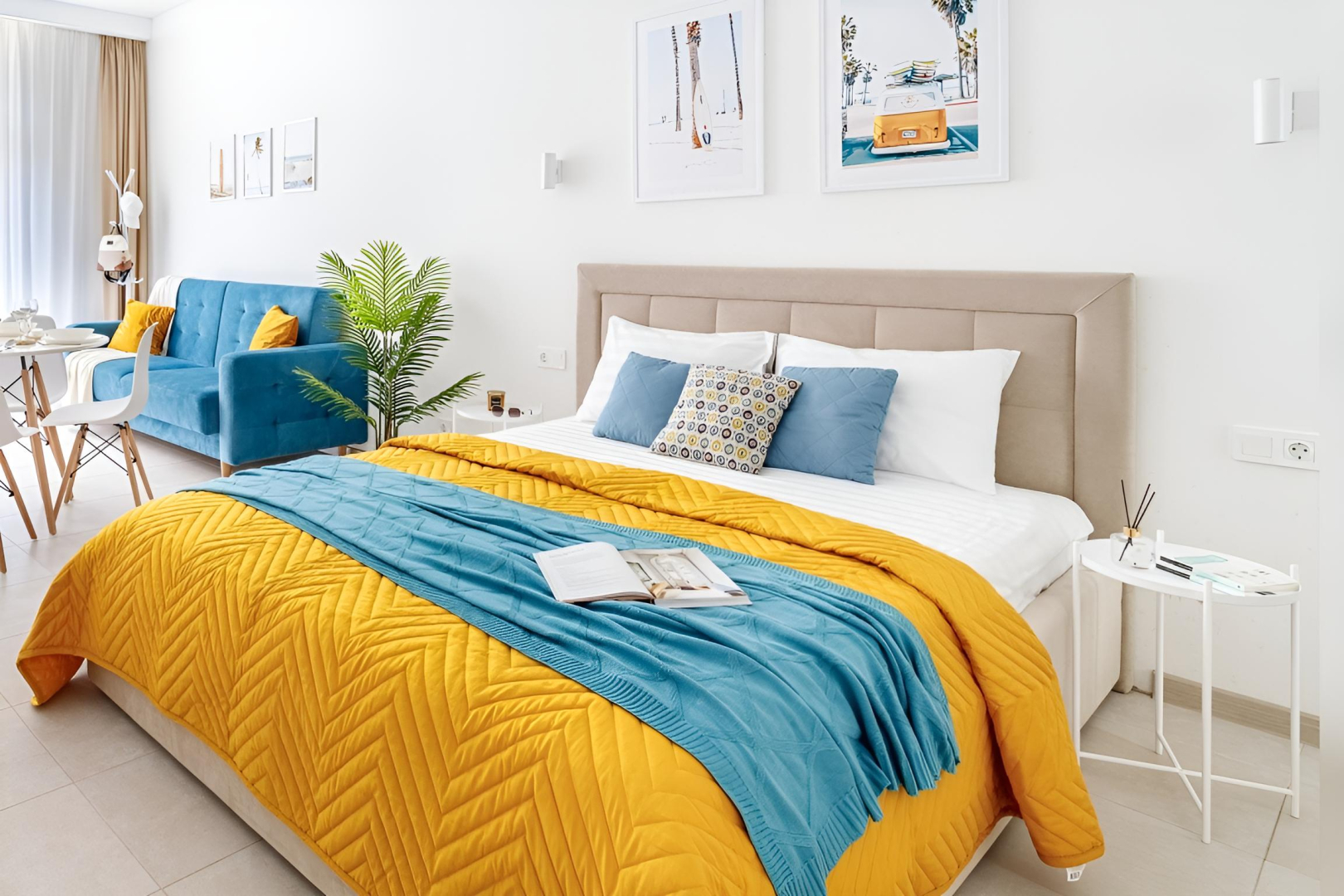 Апартаменты Светлая Просторная Современная Студия от Home Group apartments