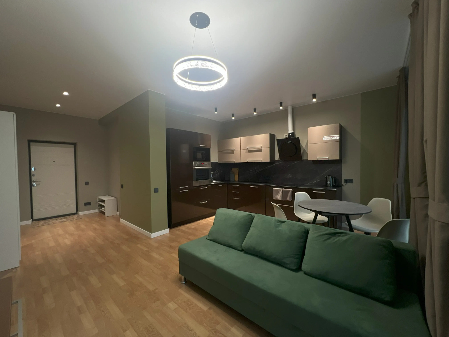 Квартира Уютная с Видом на Море и Город