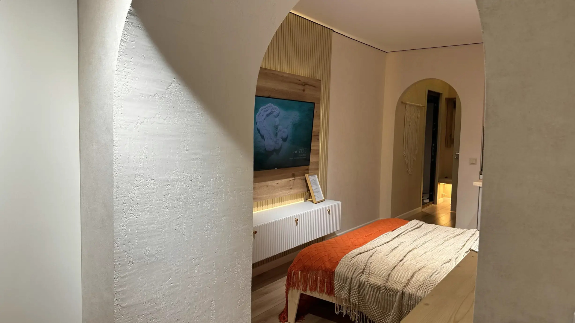 Квартира Студия с Дизайнерским Ремонтом в Центре