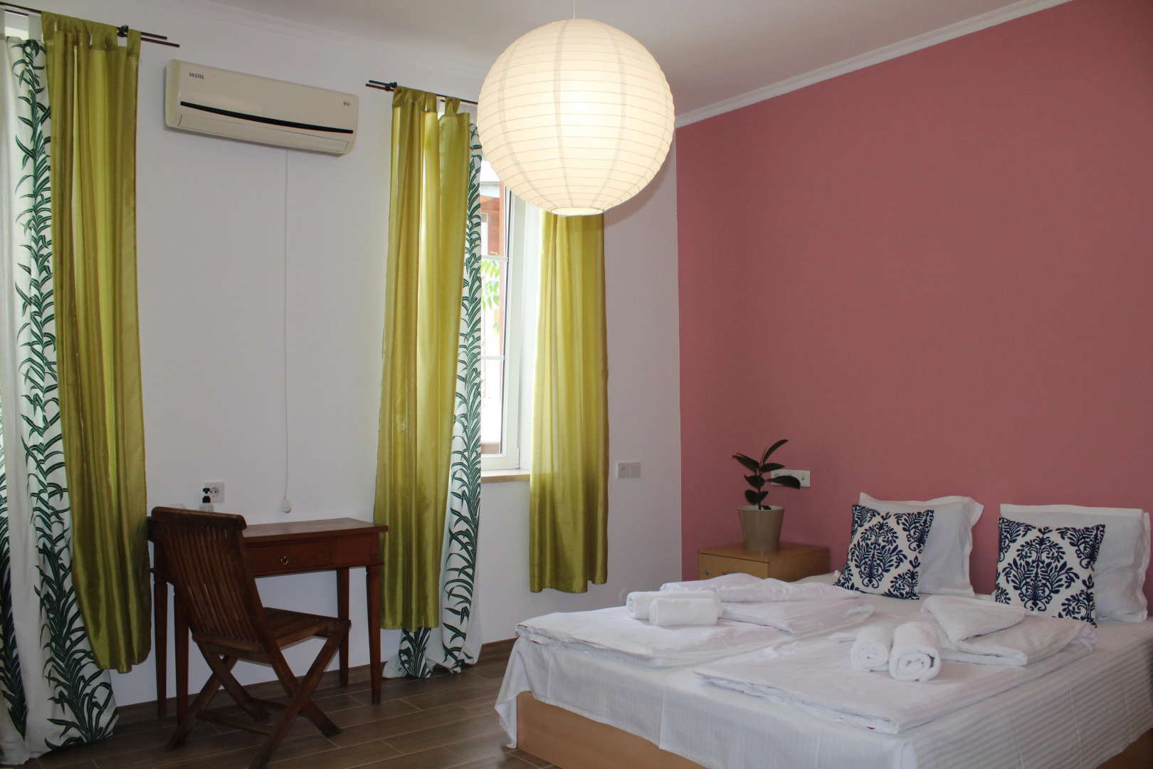 Хостел  JR's House