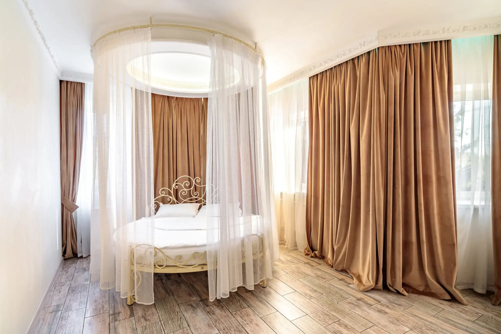 Замок Anstar House Vatutinki