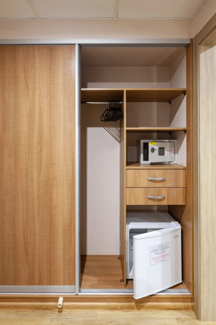 Отель Фурор