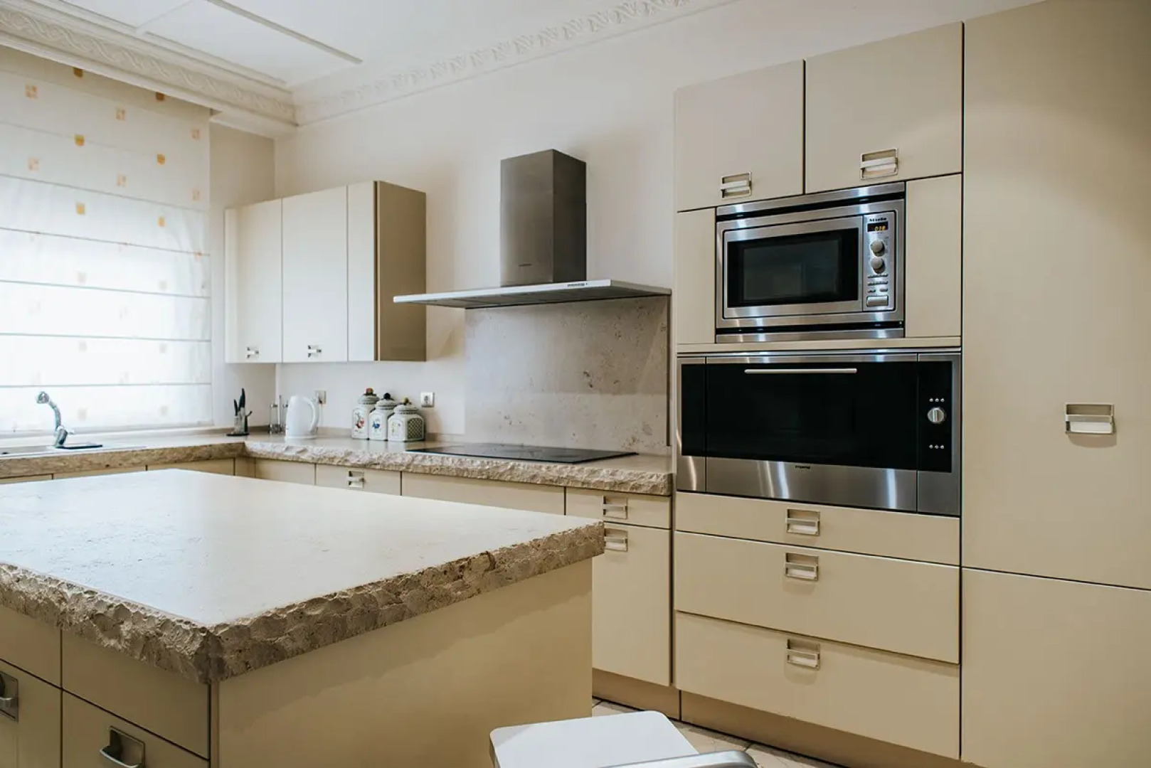 Luxury King Villa Apartments